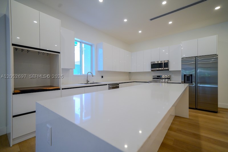 112 NW 24th Ct, Miami FL 33125
