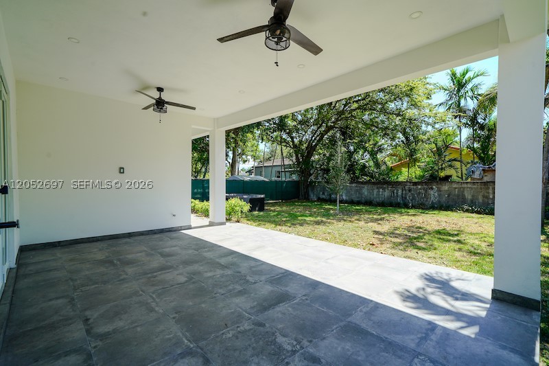 112 NW 24th Ct, Miami FL 33125