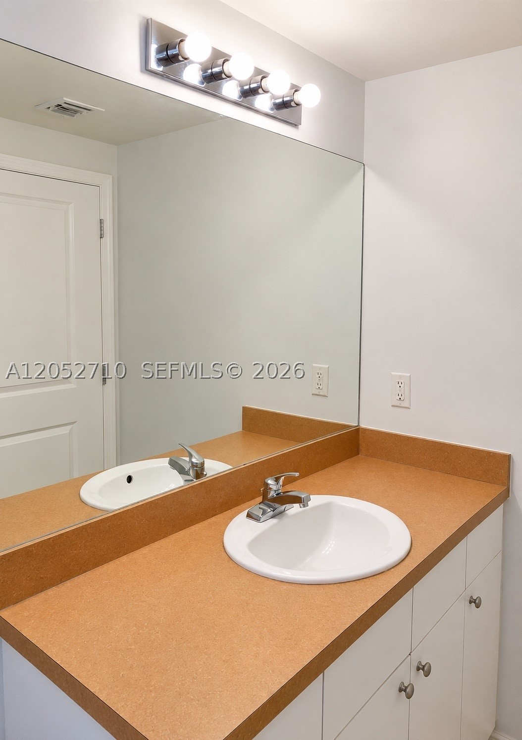 1250 S Miami Ave #2213, Miami FL 33130