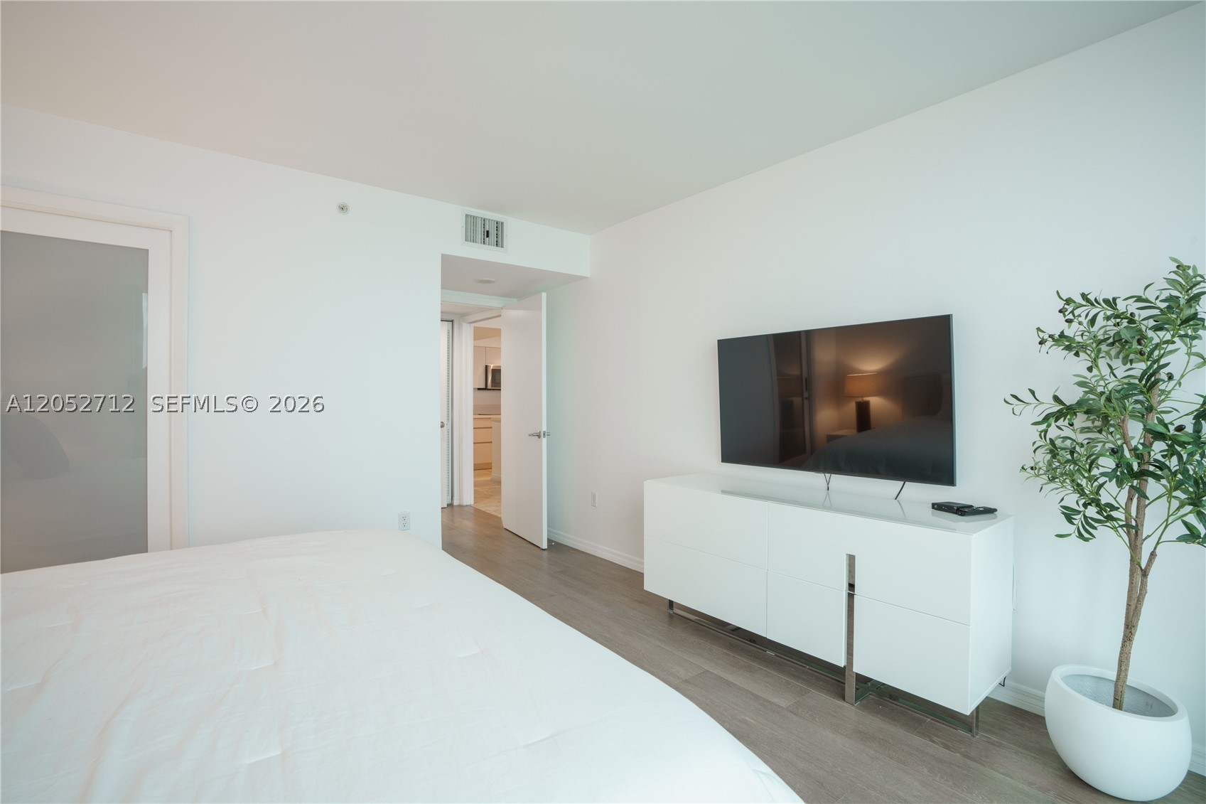 90 Alton Rd #2306, Miami Beach FL 33139