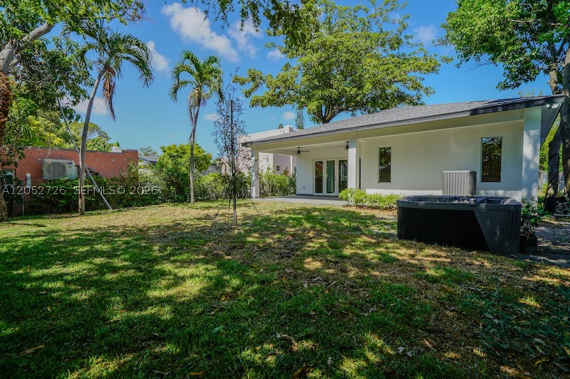 112 NW 24th Ct, Miami FL 33125