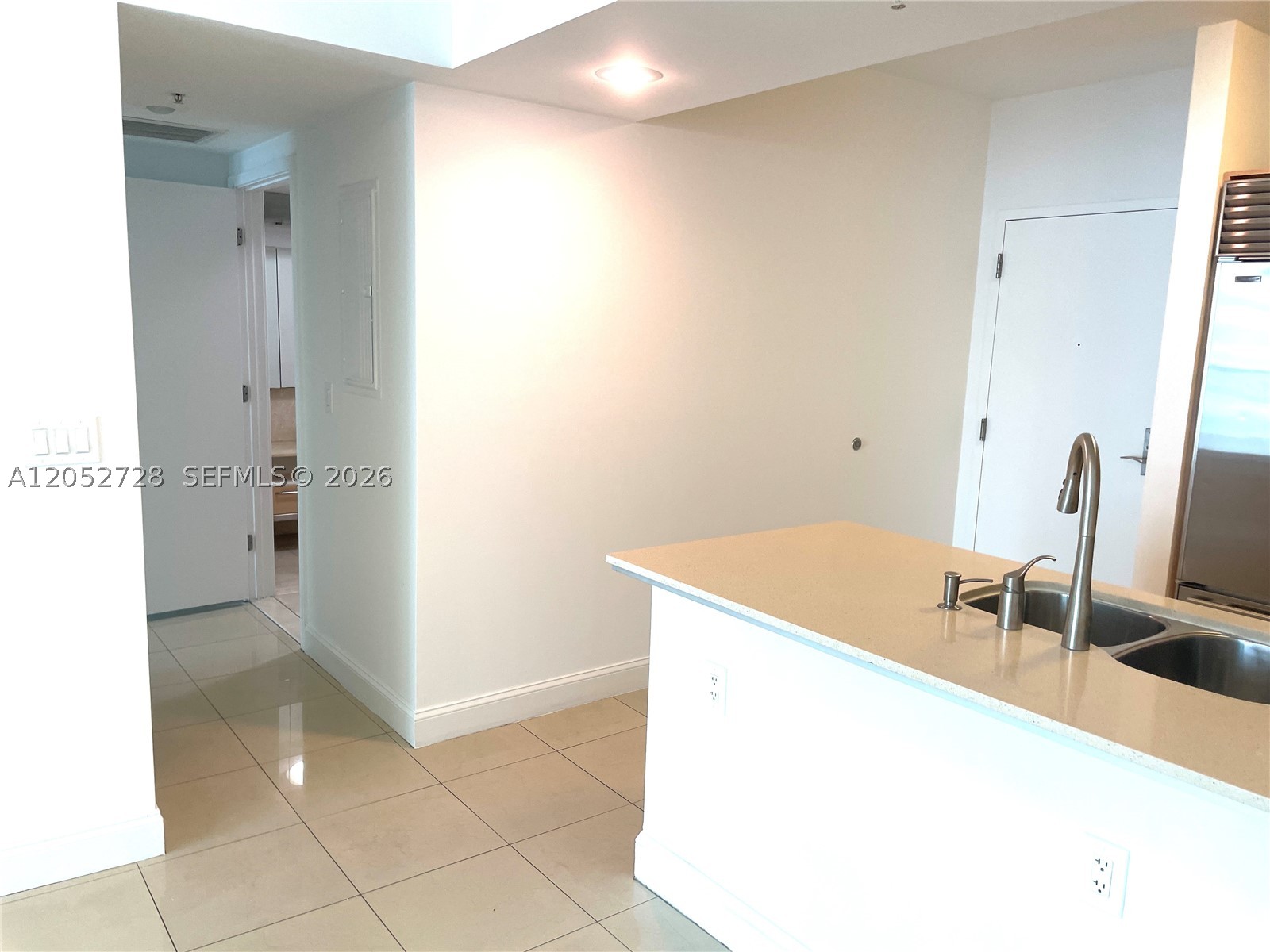 218 SE 14th St #1004, Miami FL 33131