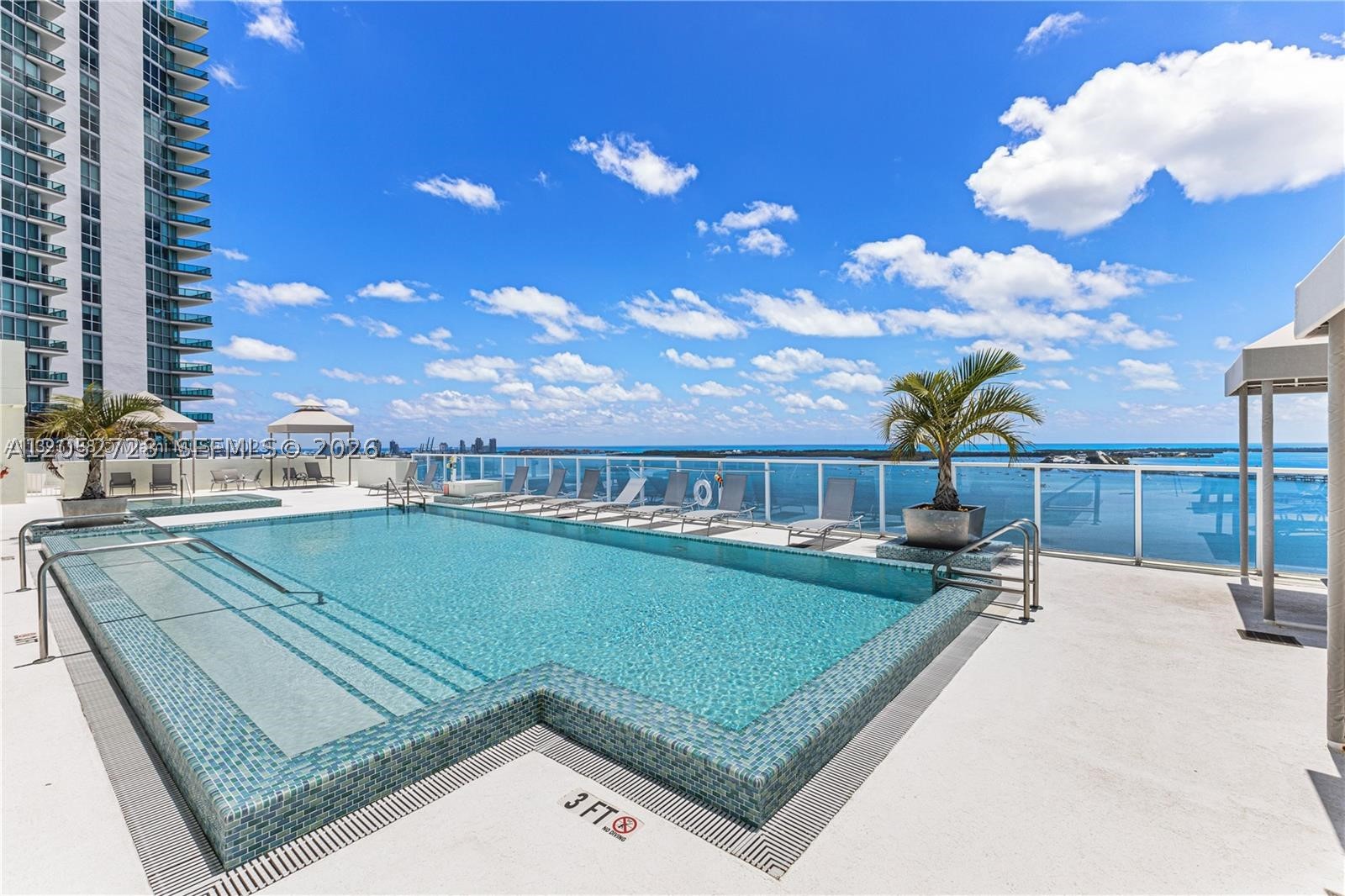 218 SE 14th St #1004, Miami FL 33131