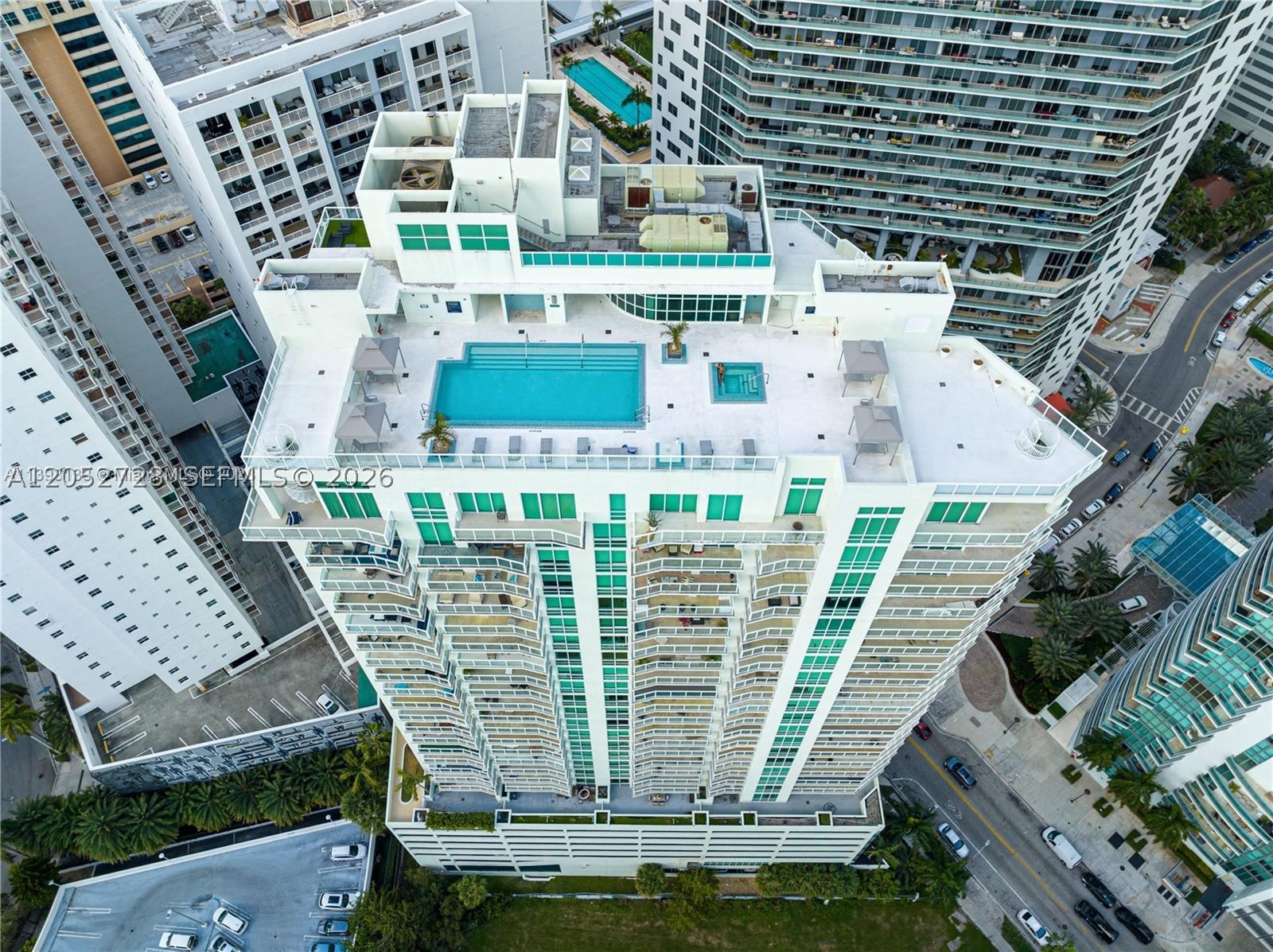 218 SE 14th St #1004, Miami FL 33131