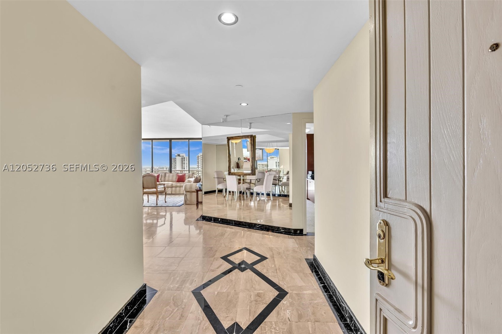 20281 E Country Club Dr #1907, Aventura FL 33180