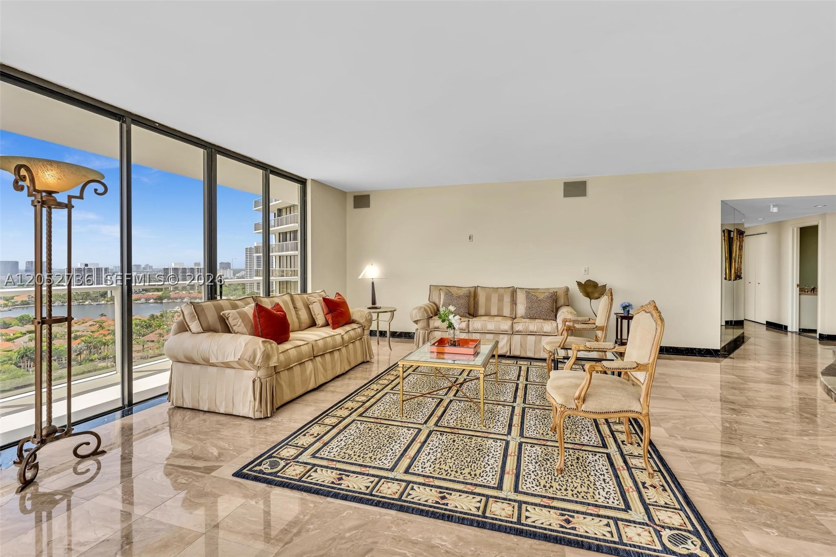 20281 E Country Club Dr #1907, Aventura FL 33180