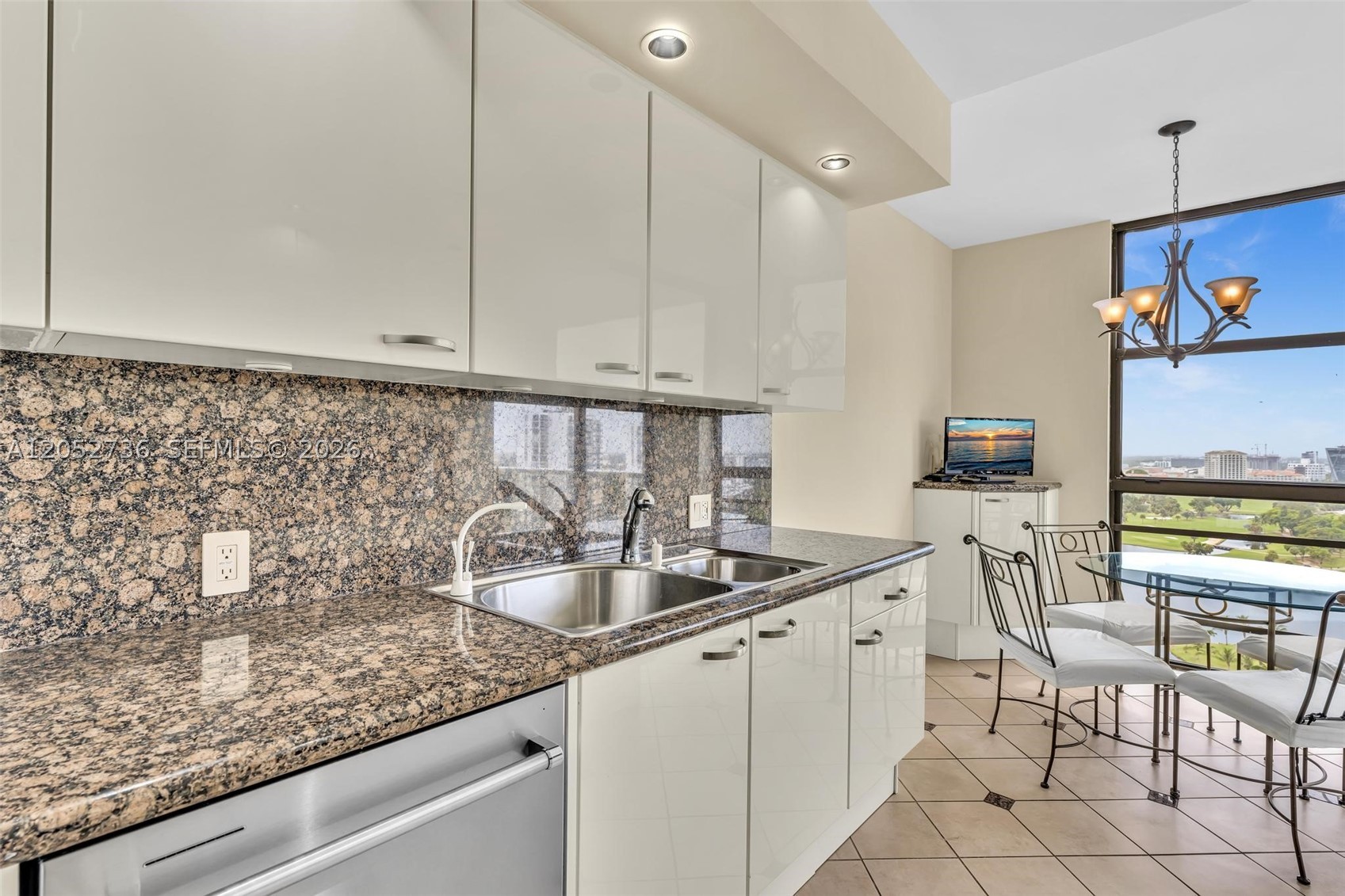 20281 E Country Club Dr #1907, Aventura FL 33180