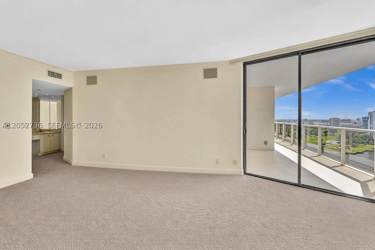 20281 E Country Club Dr #1907, Aventura FL 33180