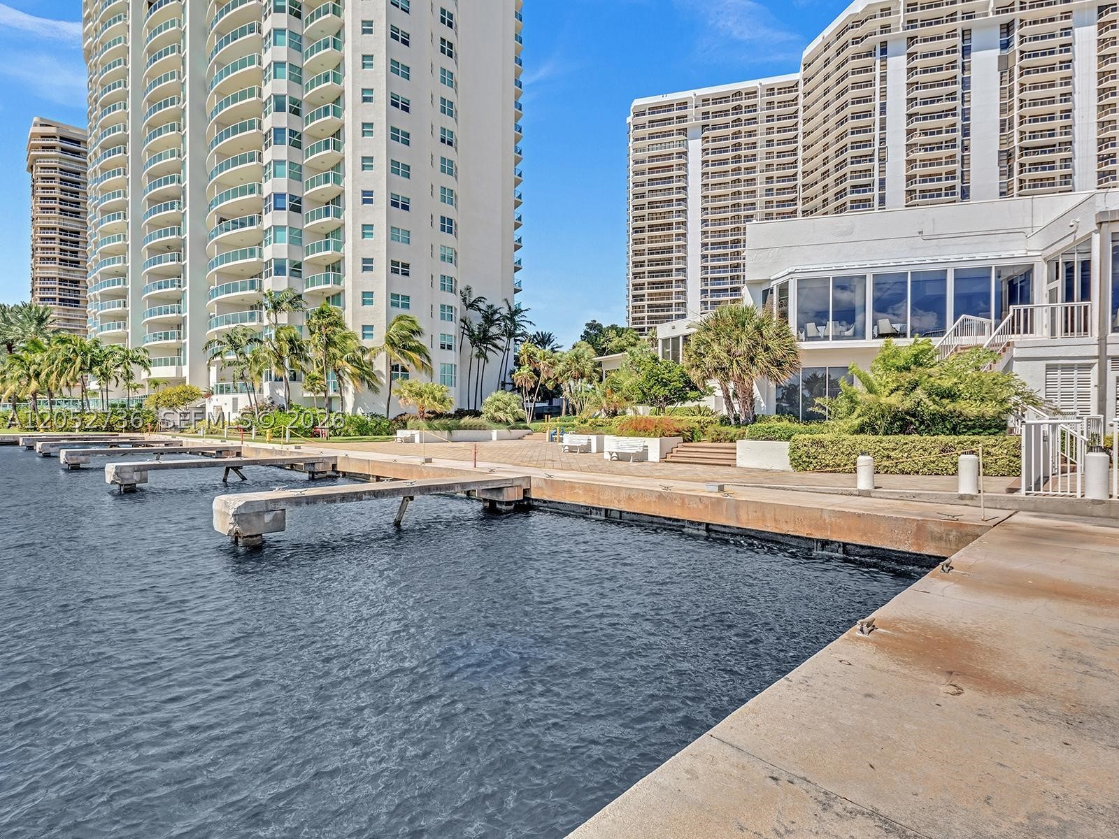 20281 E Country Club Dr #1907, Aventura FL 33180