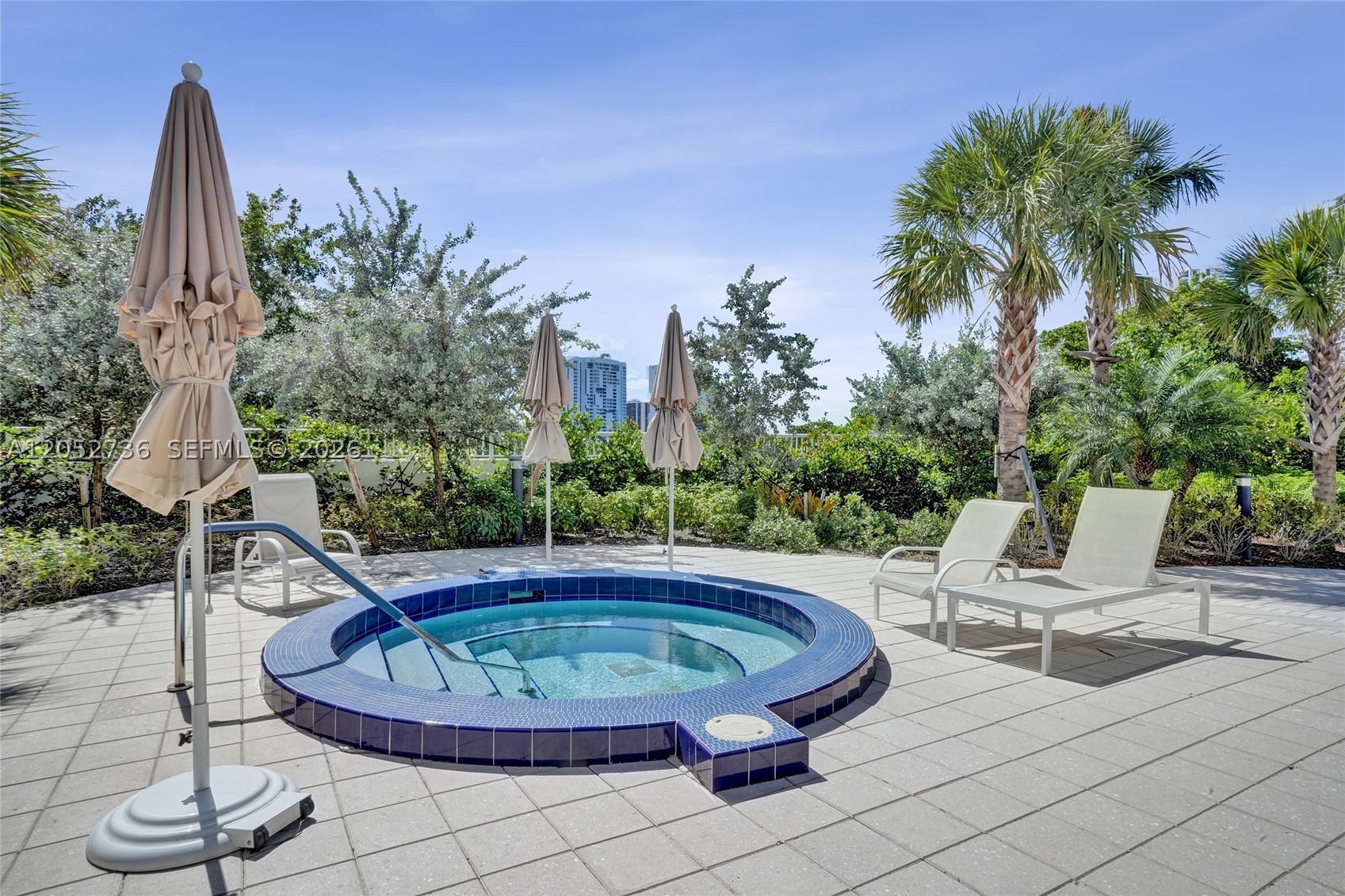 20281 E Country Club Dr #1907, Aventura FL 33180