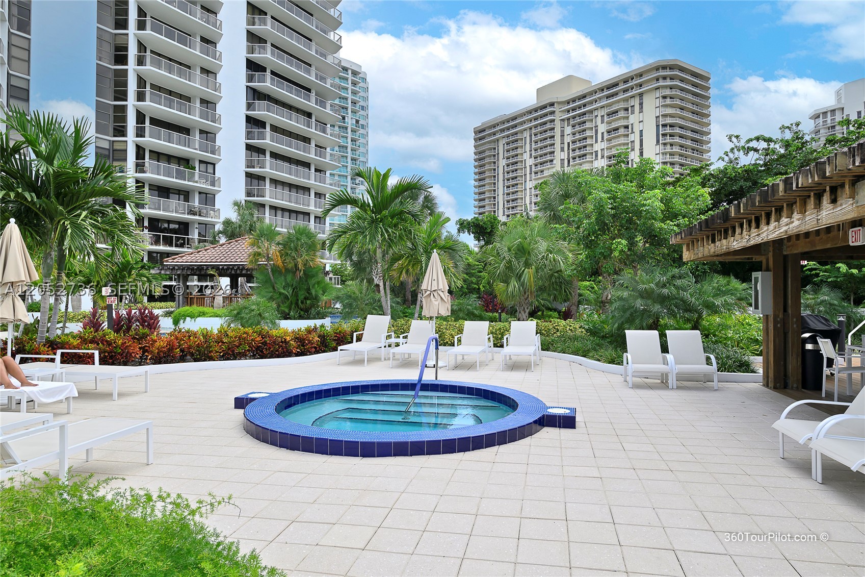 20281 E Country Club Dr #1907, Aventura FL 33180