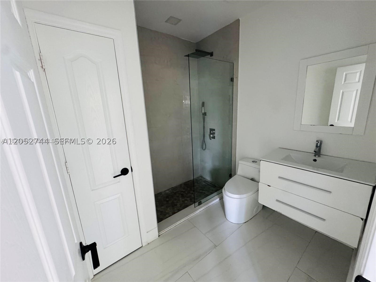 516 La Villa Dr, Miami Springs FL 33166