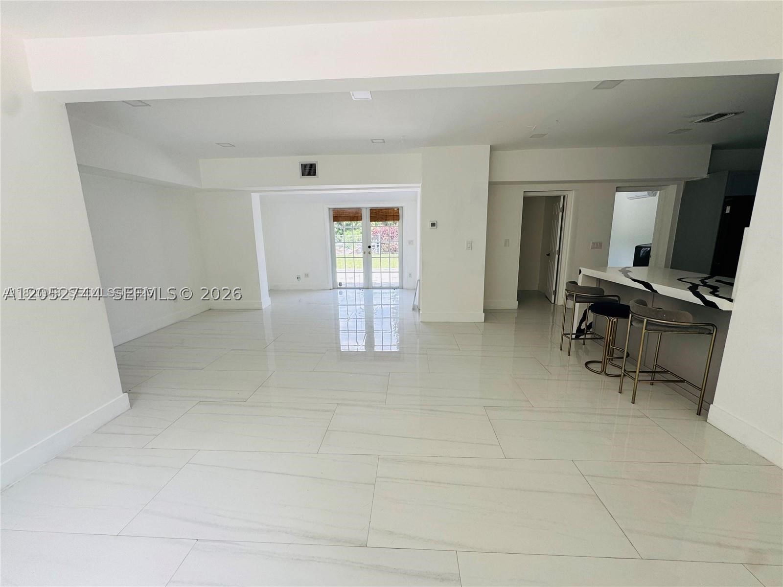 516 La Villa Dr, Miami Springs FL 33166