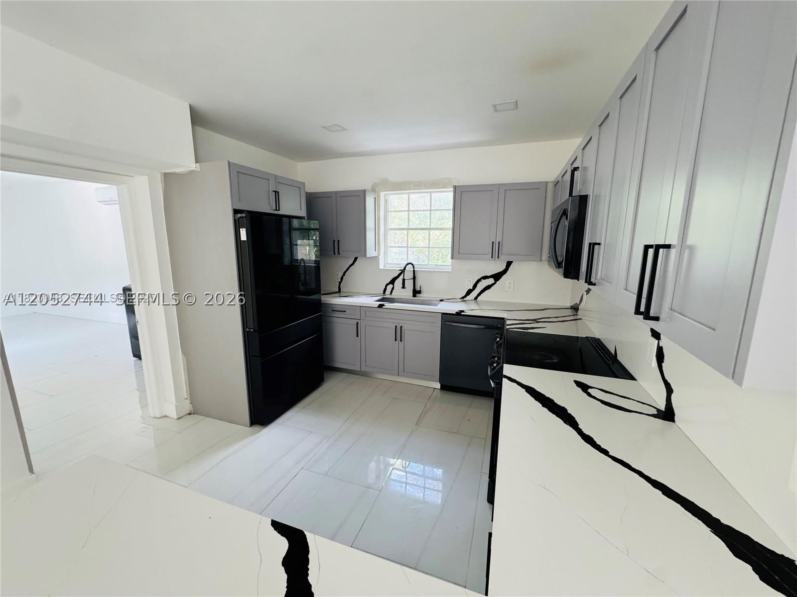 516 La Villa Dr, Miami Springs FL 33166