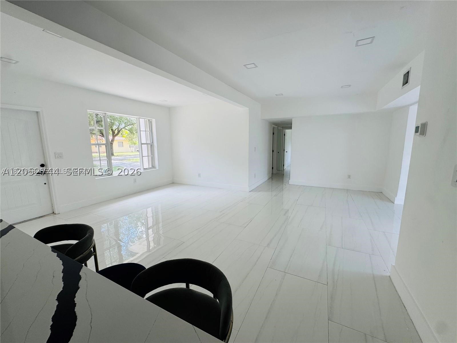 516 La Villa Dr, Miami Springs FL 33166