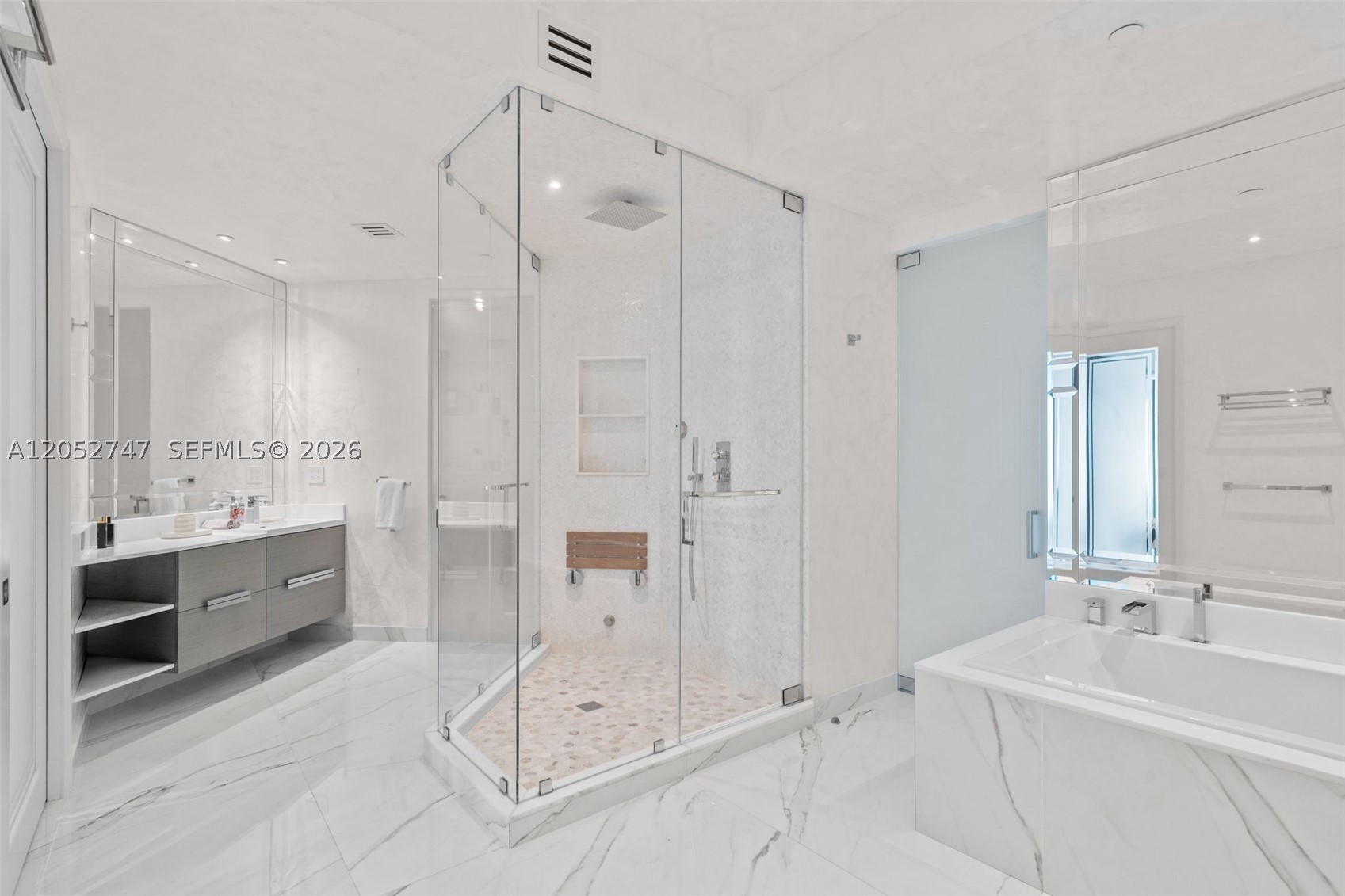 16047 Collins Ave #1703, Sunny Isles Beach FL 33160
