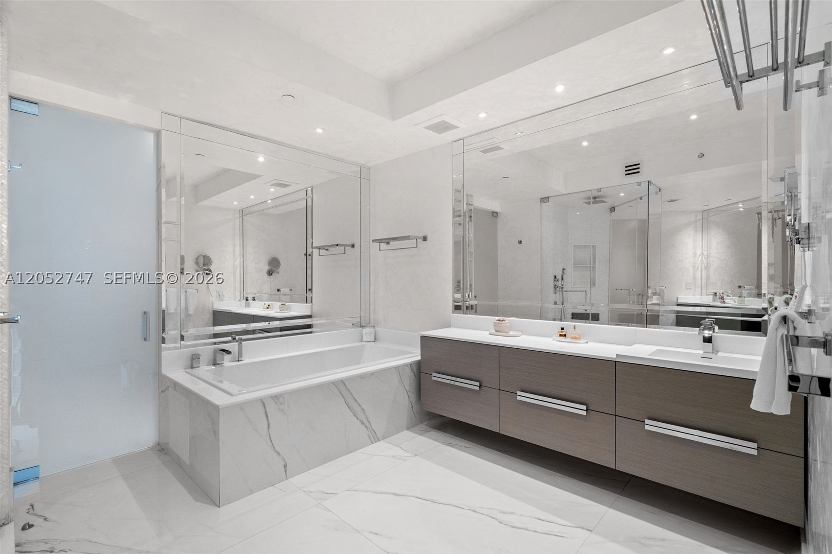 16047 Collins Ave #1703, Sunny Isles Beach FL 33160
