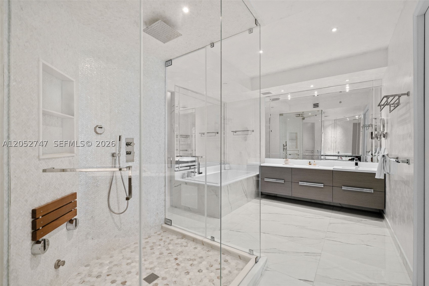 16047 Collins Ave #1703, Sunny Isles Beach FL 33160