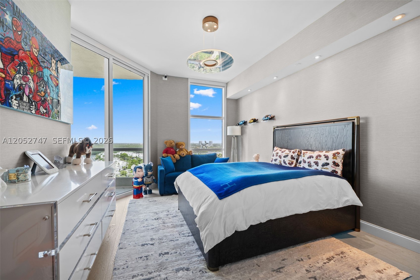 16047 Collins Ave #1703, Sunny Isles Beach FL 33160