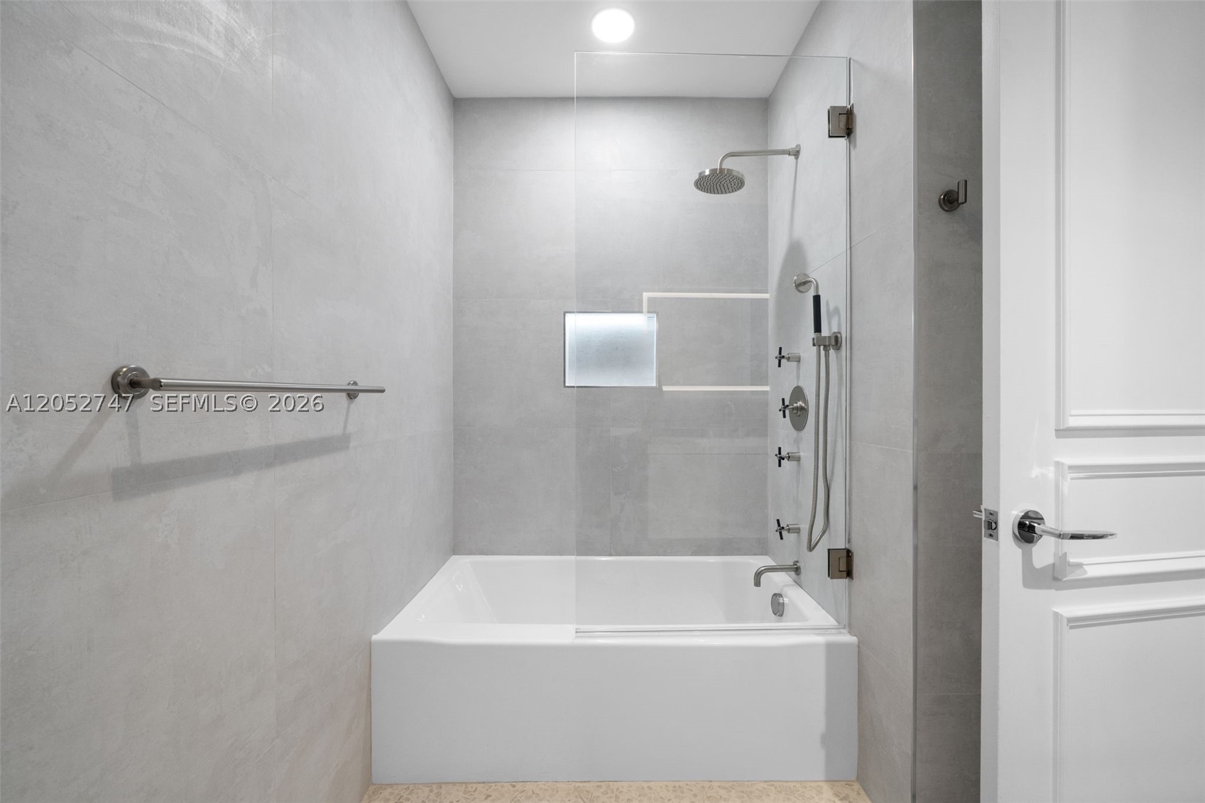 16047 Collins Ave #1703, Sunny Isles Beach FL 33160