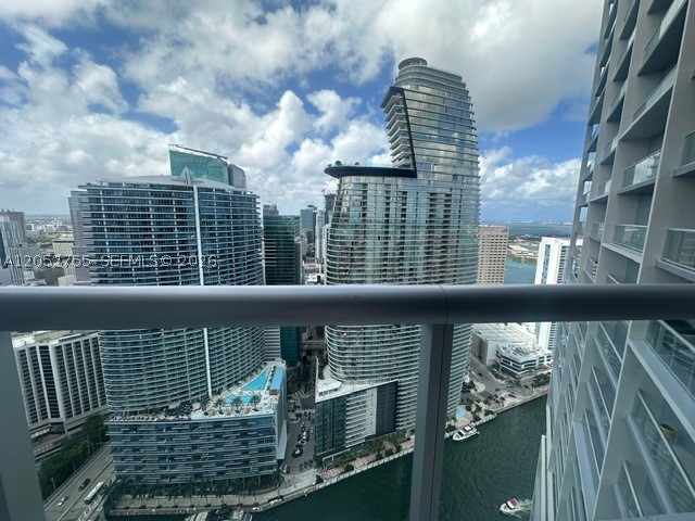 475 Brickell Ave #5010, Miami FL 33131