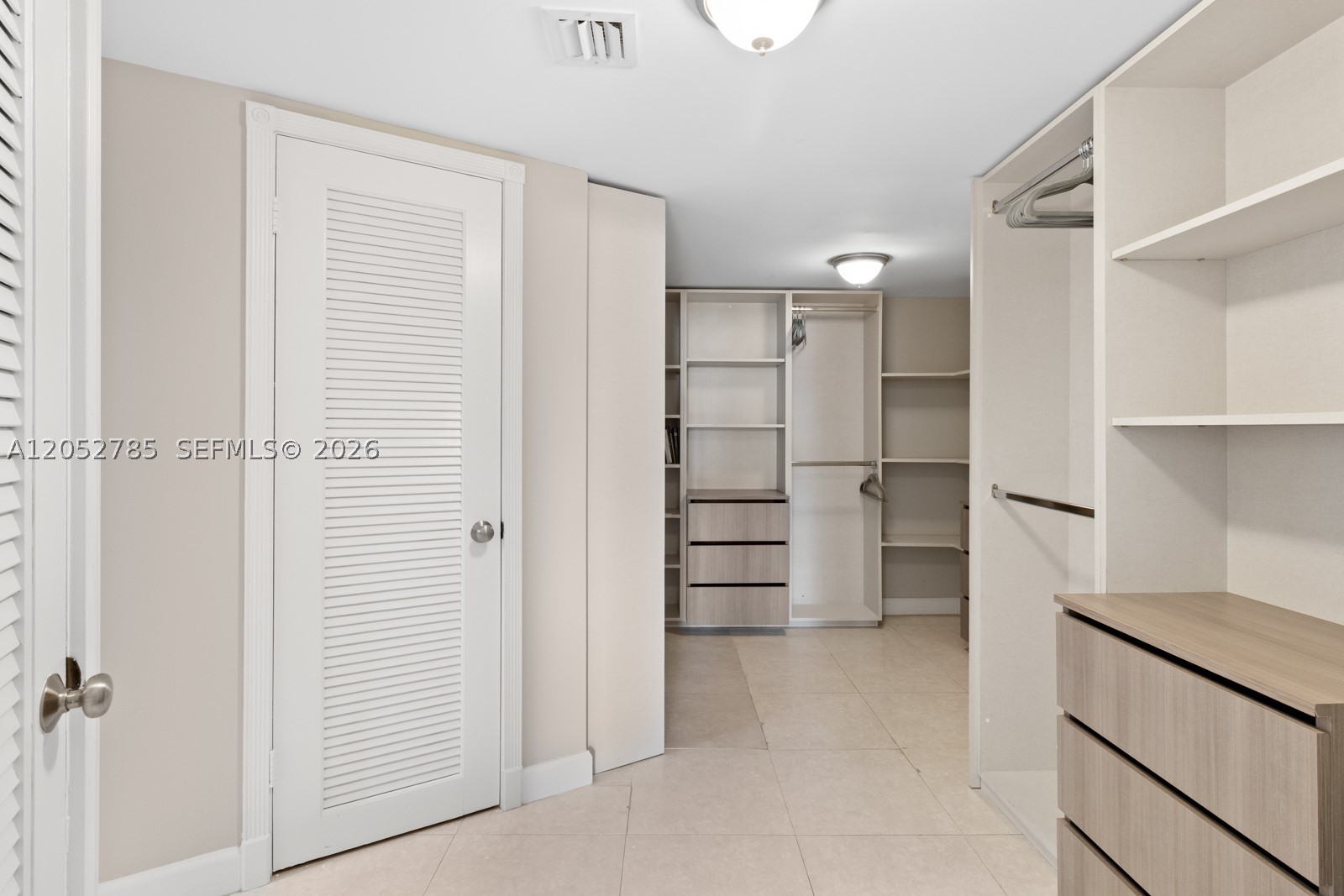 1121 Crandon Blvd #F403, Key Biscayne FL 33149