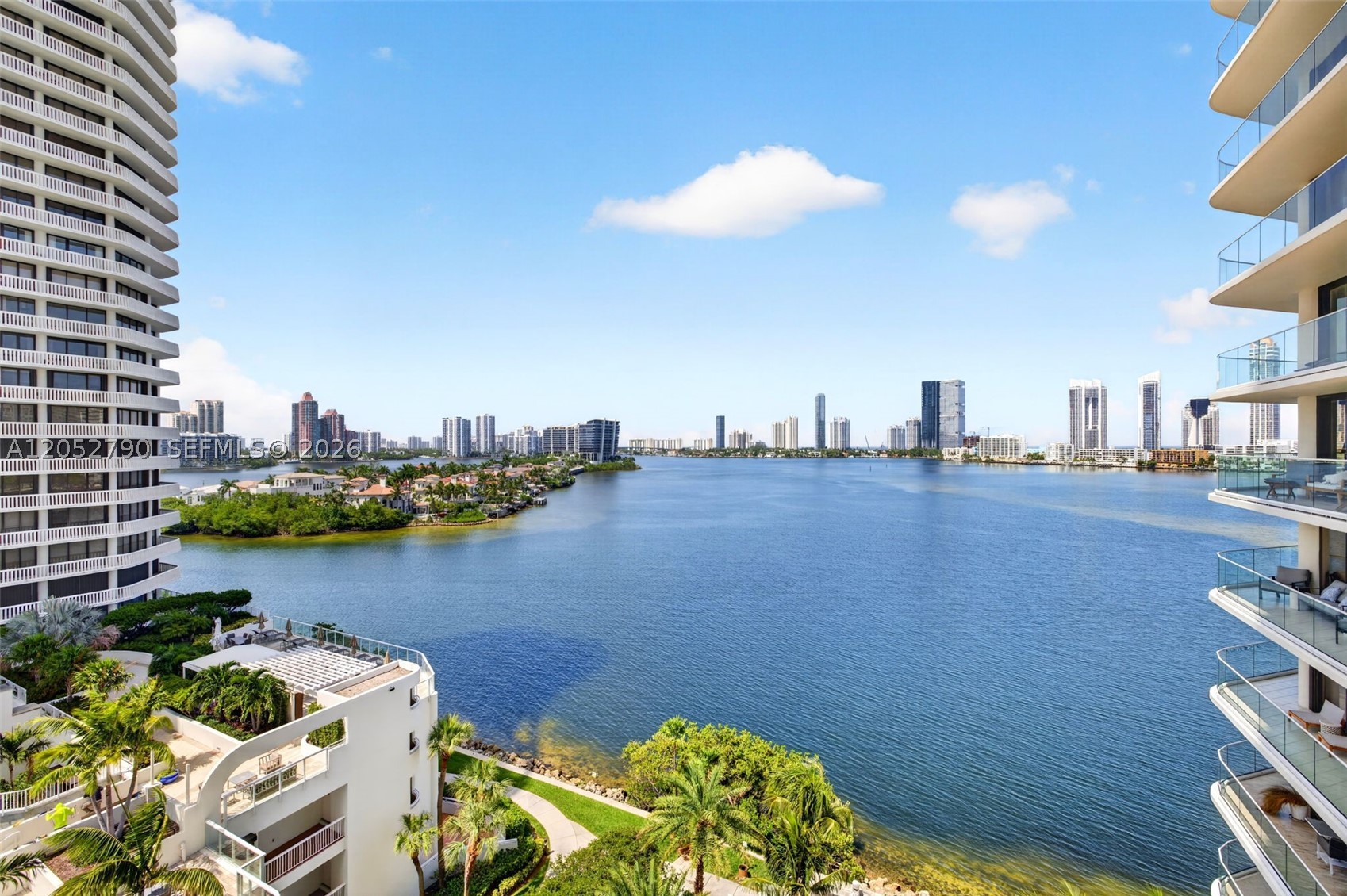 2800 ISLAND BL #904, Aventura FL 33160