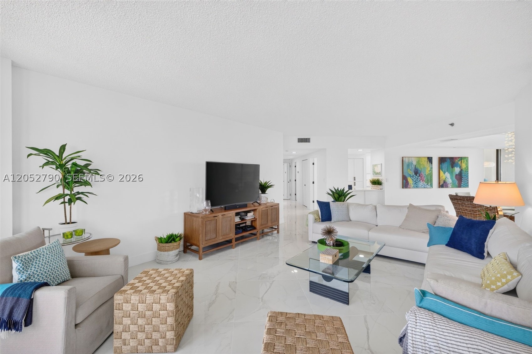 2800 ISLAND BL #904, Aventura FL 33160