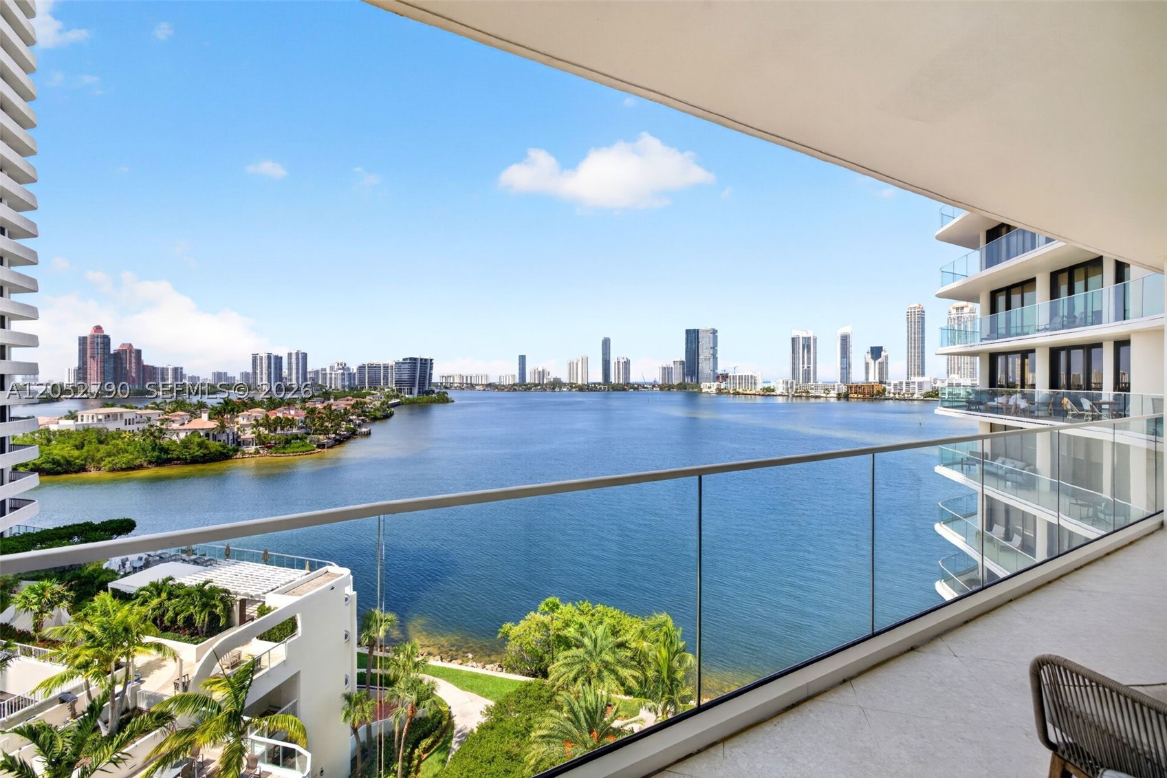 2800 ISLAND BL #904, Aventura FL 33160