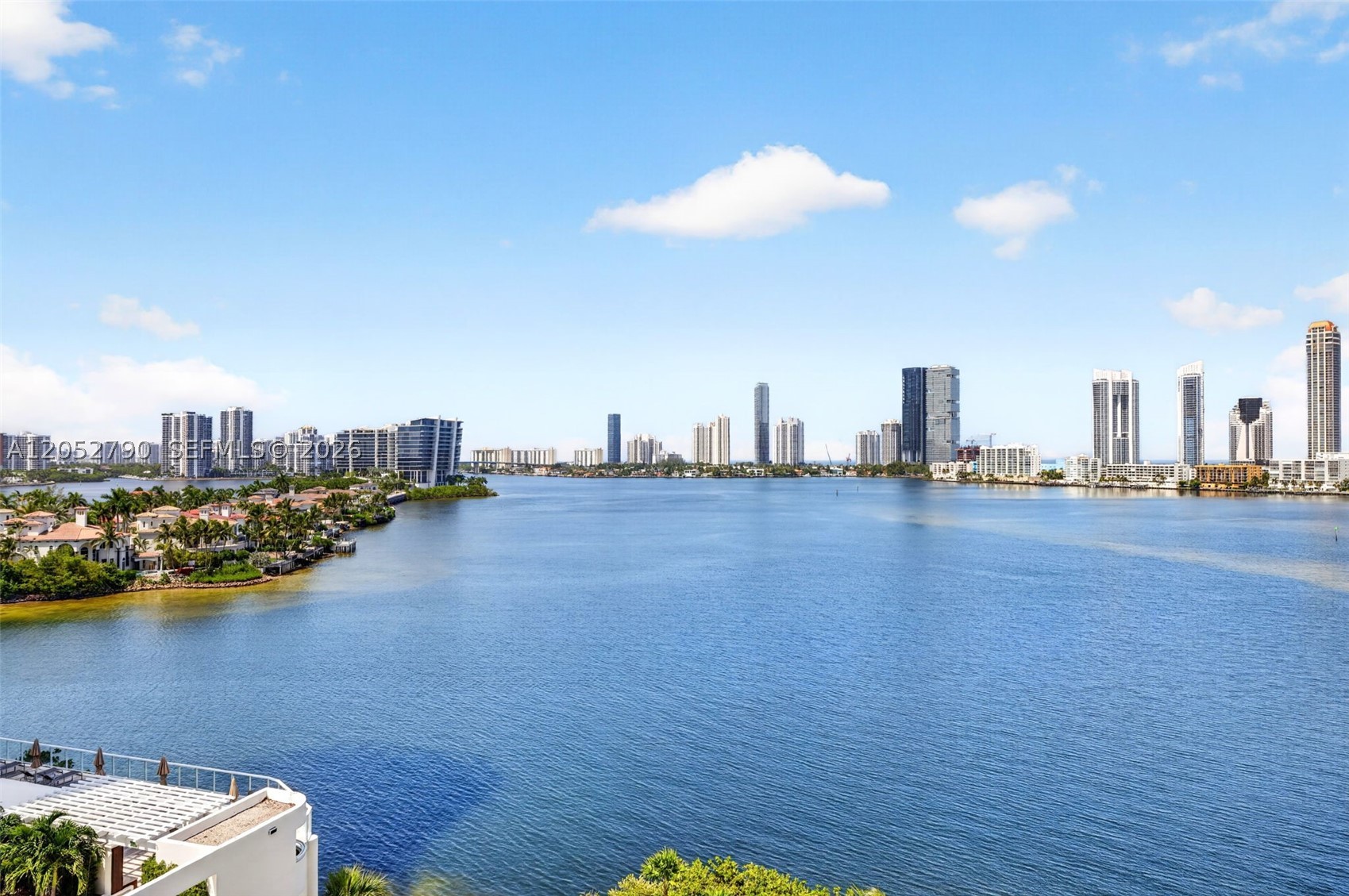 2800 ISLAND BL #904, Aventura FL 33160