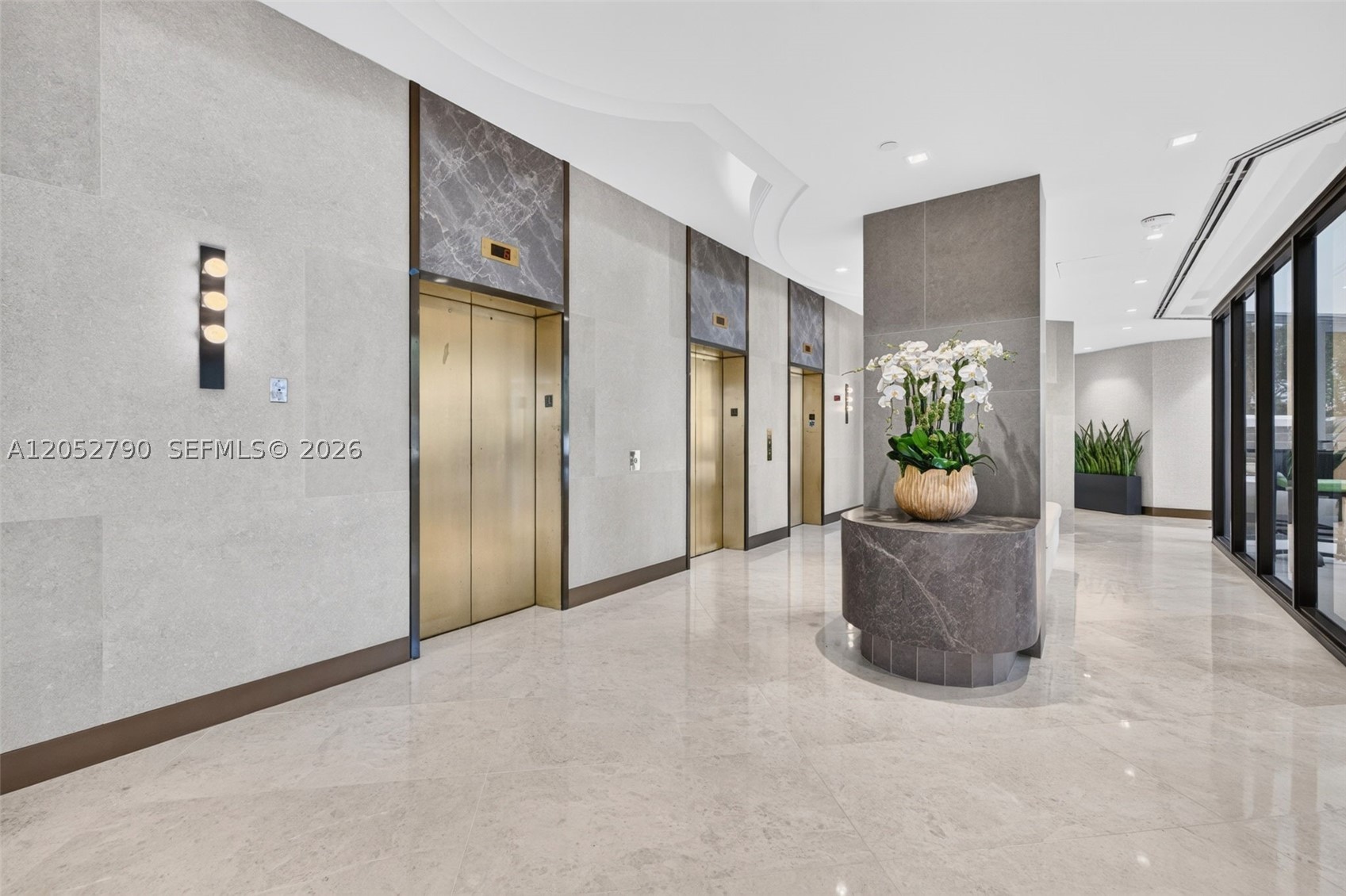 2800 ISLAND BL #904, Aventura FL 33160