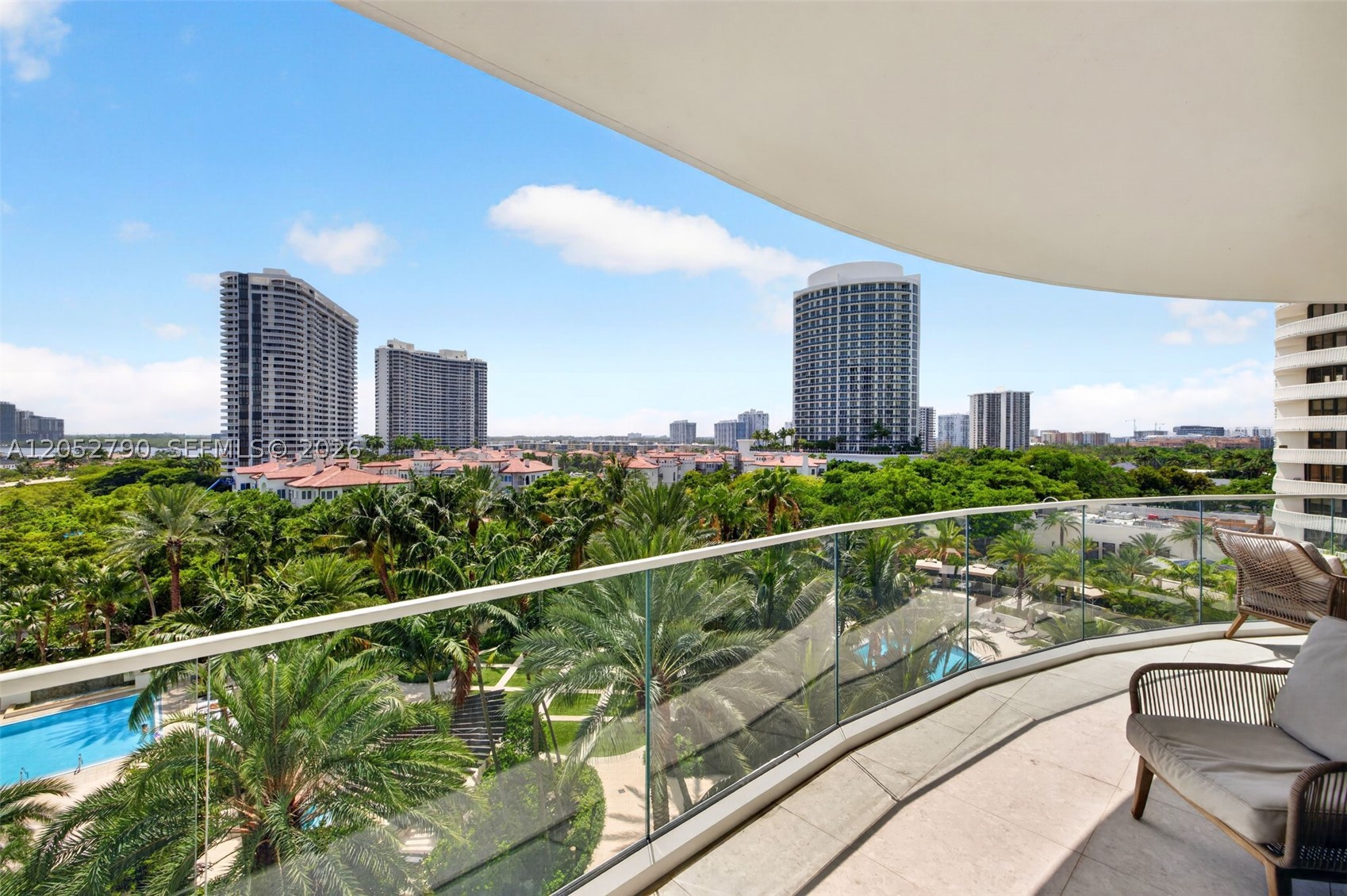 2800 ISLAND BL #904, Aventura FL 33160