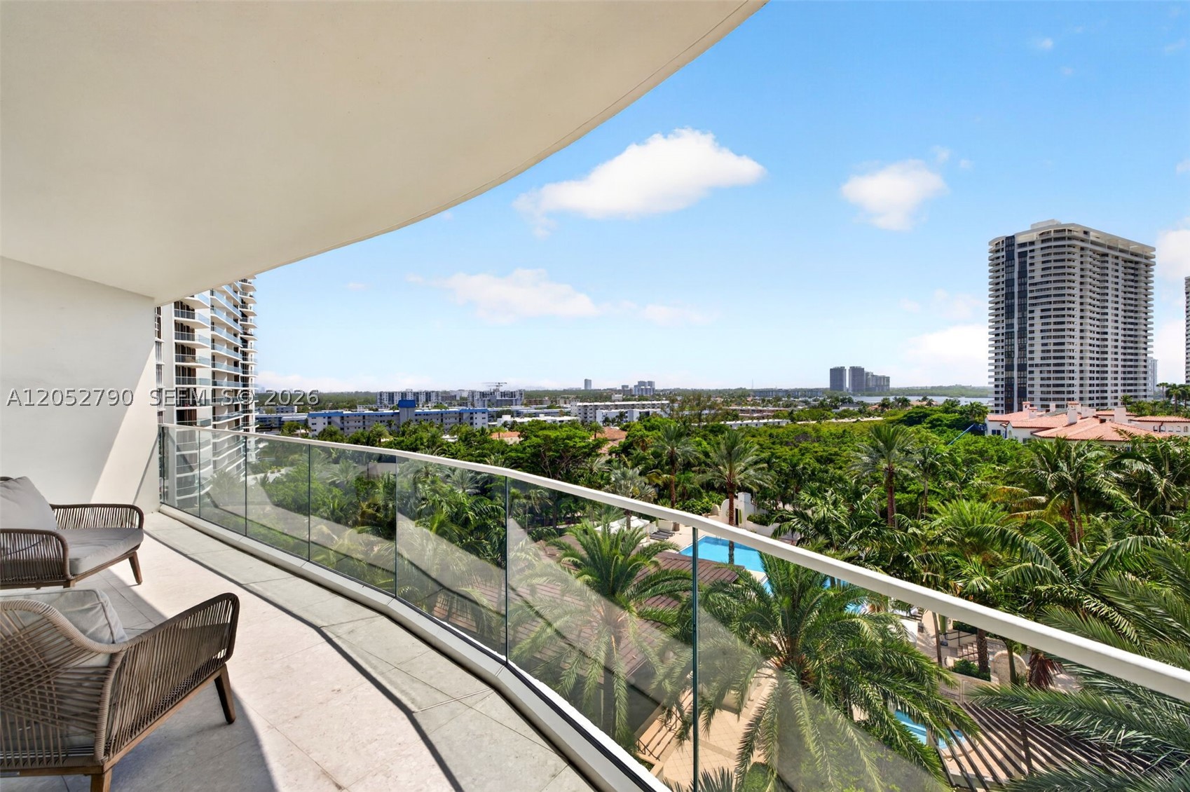 2800 ISLAND BL #904, Aventura FL 33160
