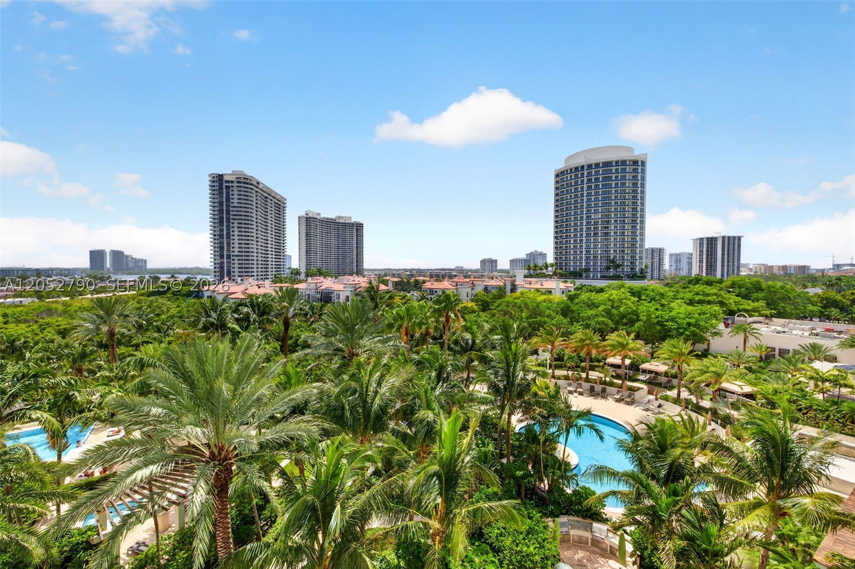 2800 ISLAND BL #904, Aventura FL 33160