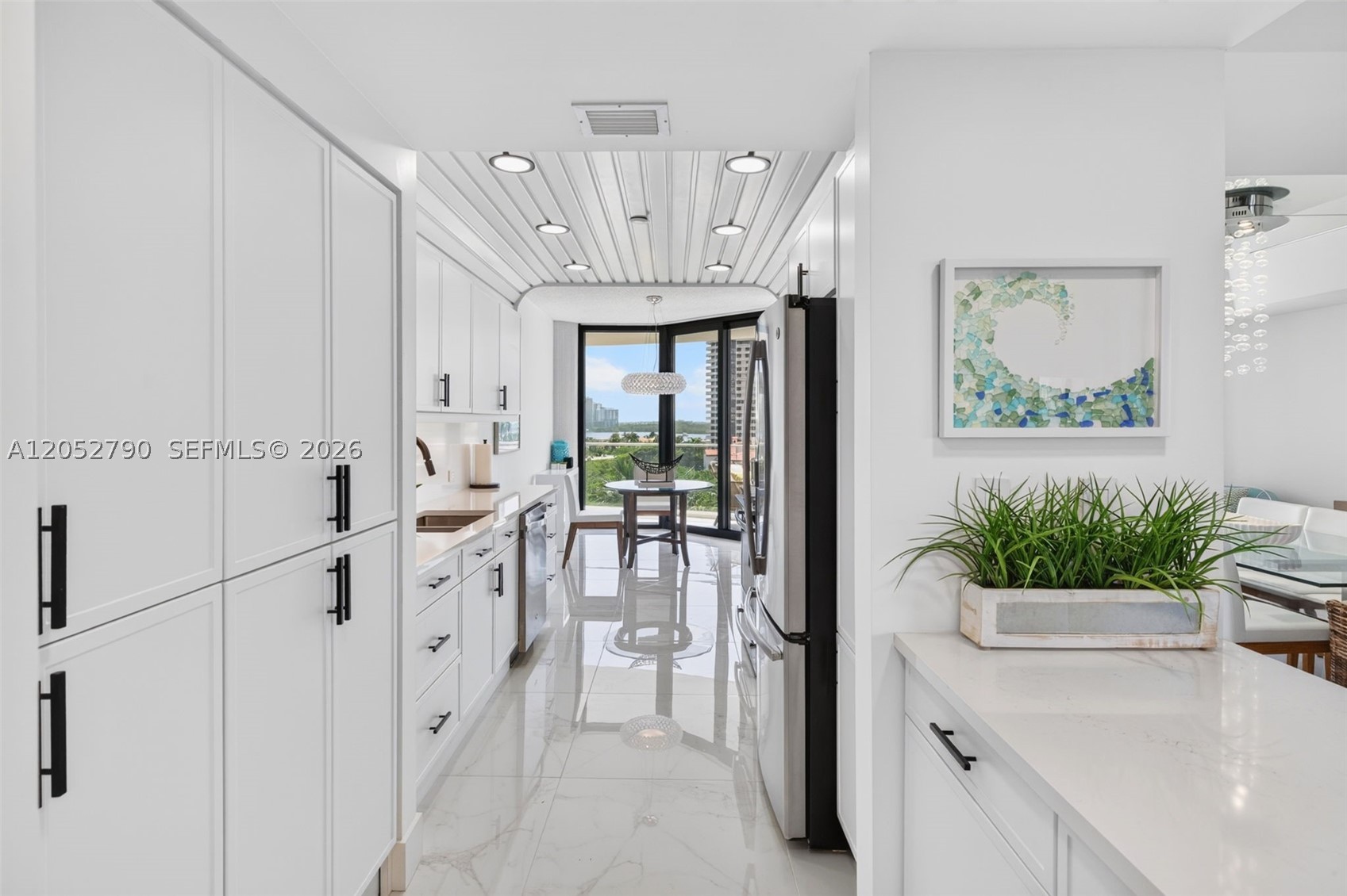 2800 ISLAND BL #904, Aventura FL 33160