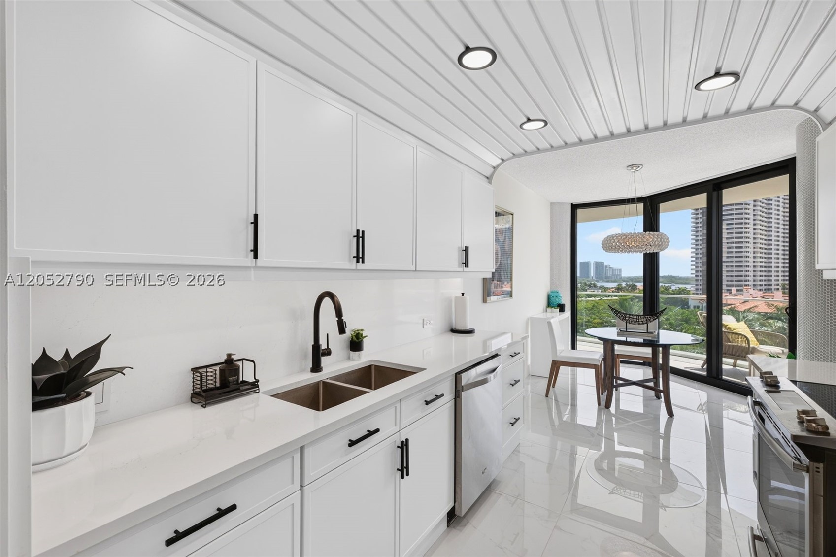 2800 ISLAND BL #904, Aventura FL 33160