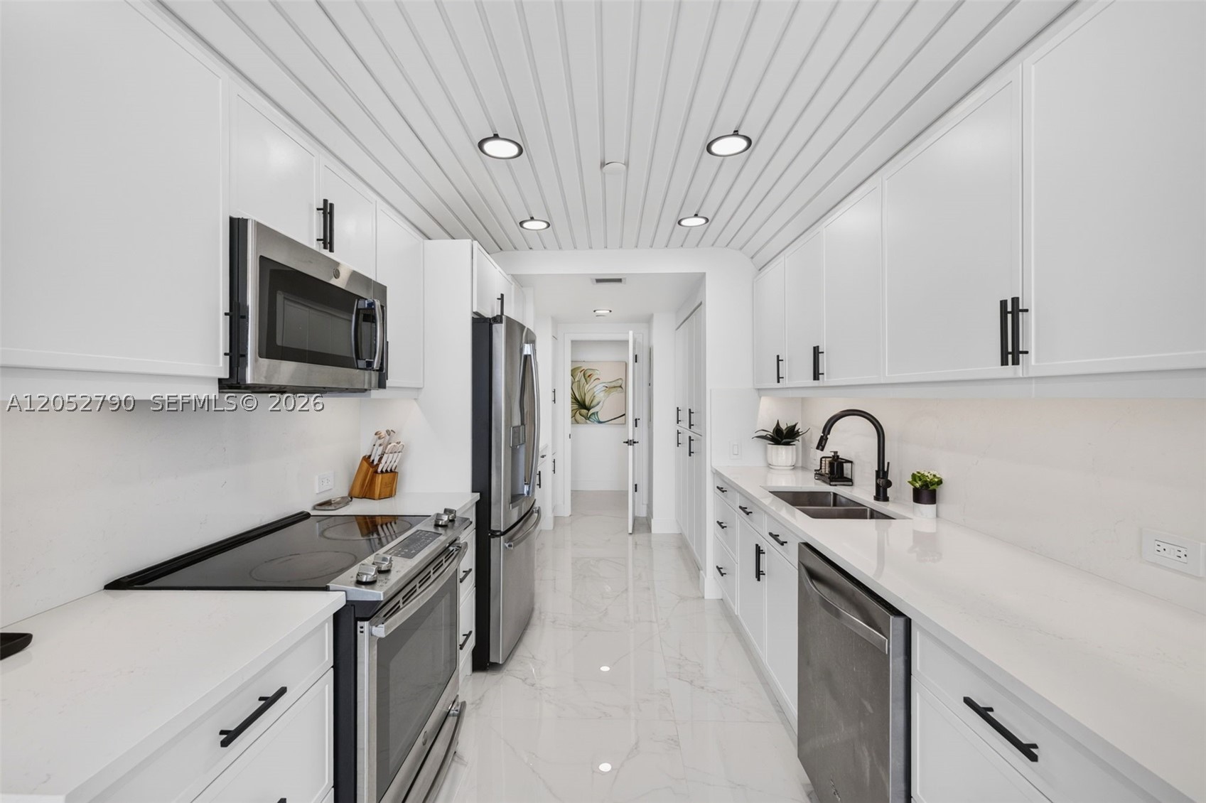 2800 ISLAND BL #904, Aventura FL 33160