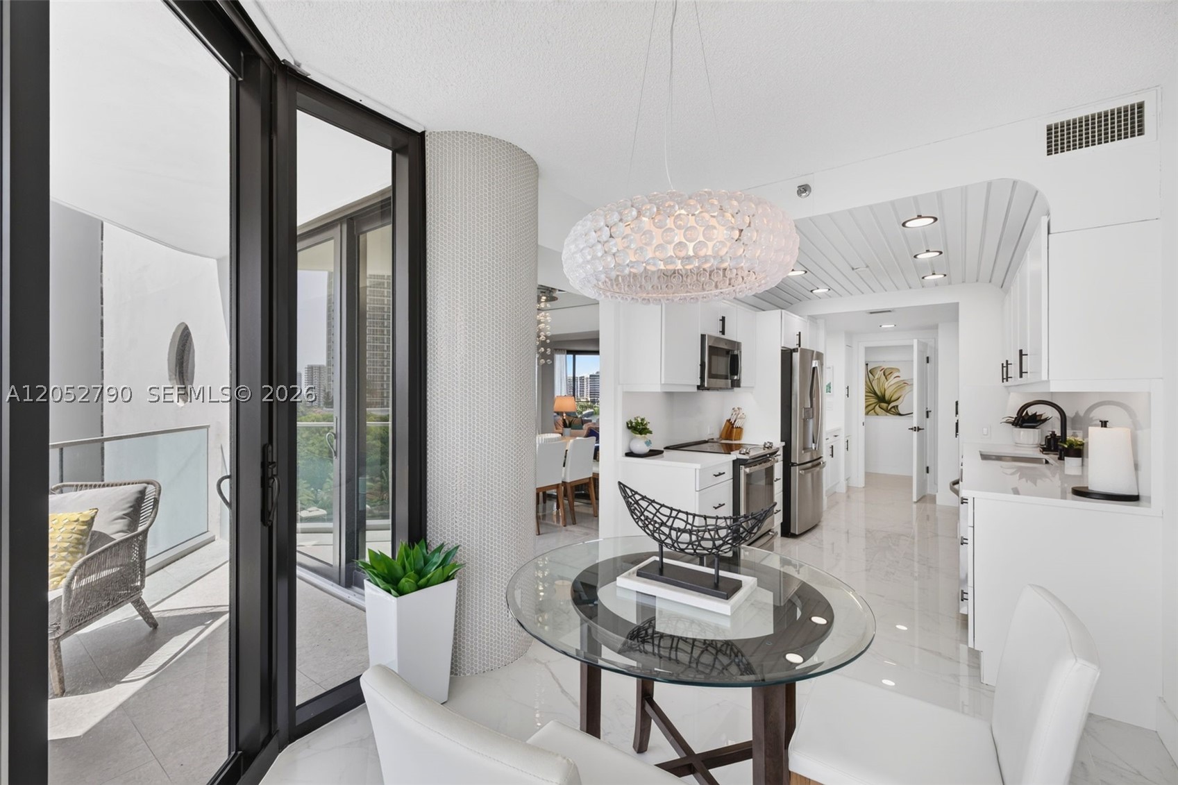 2800 ISLAND BL #904, Aventura FL 33160
