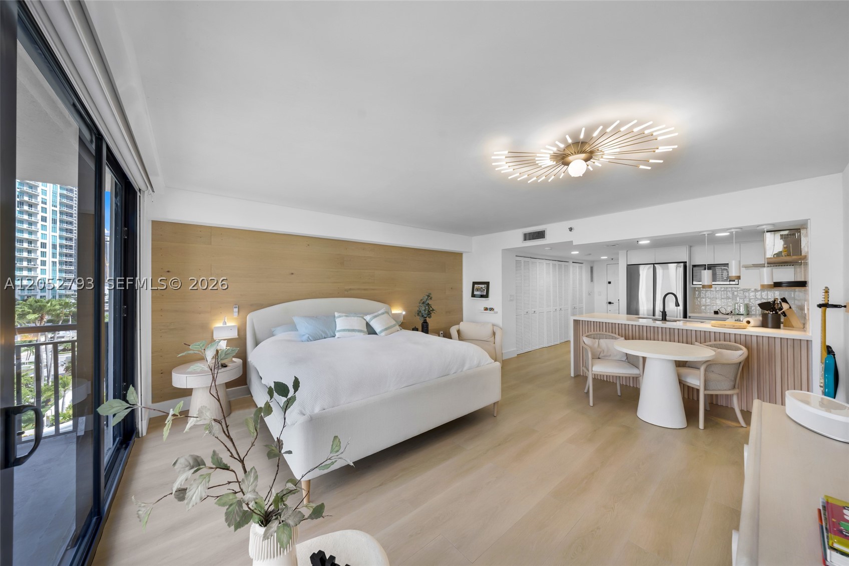 540 Brickell Key Dr #809, Miami FL 33131