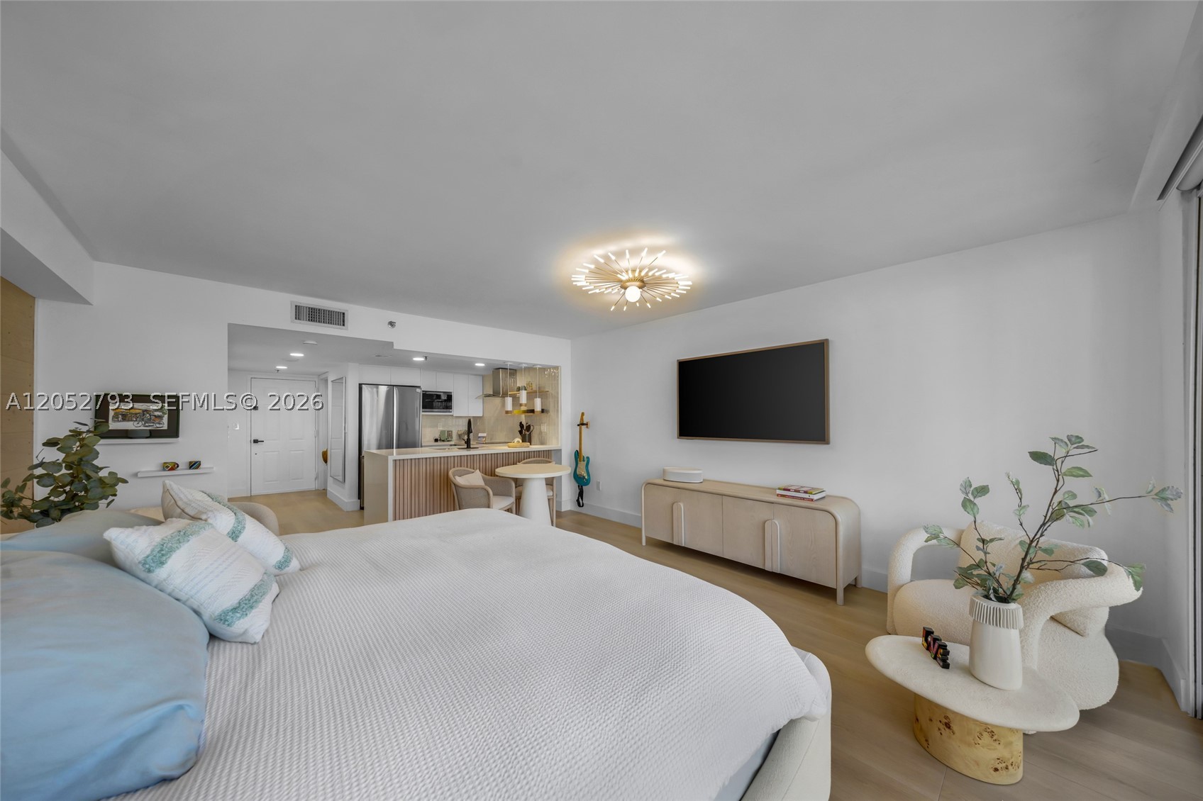 540 Brickell Key Dr #809, Miami FL 33131