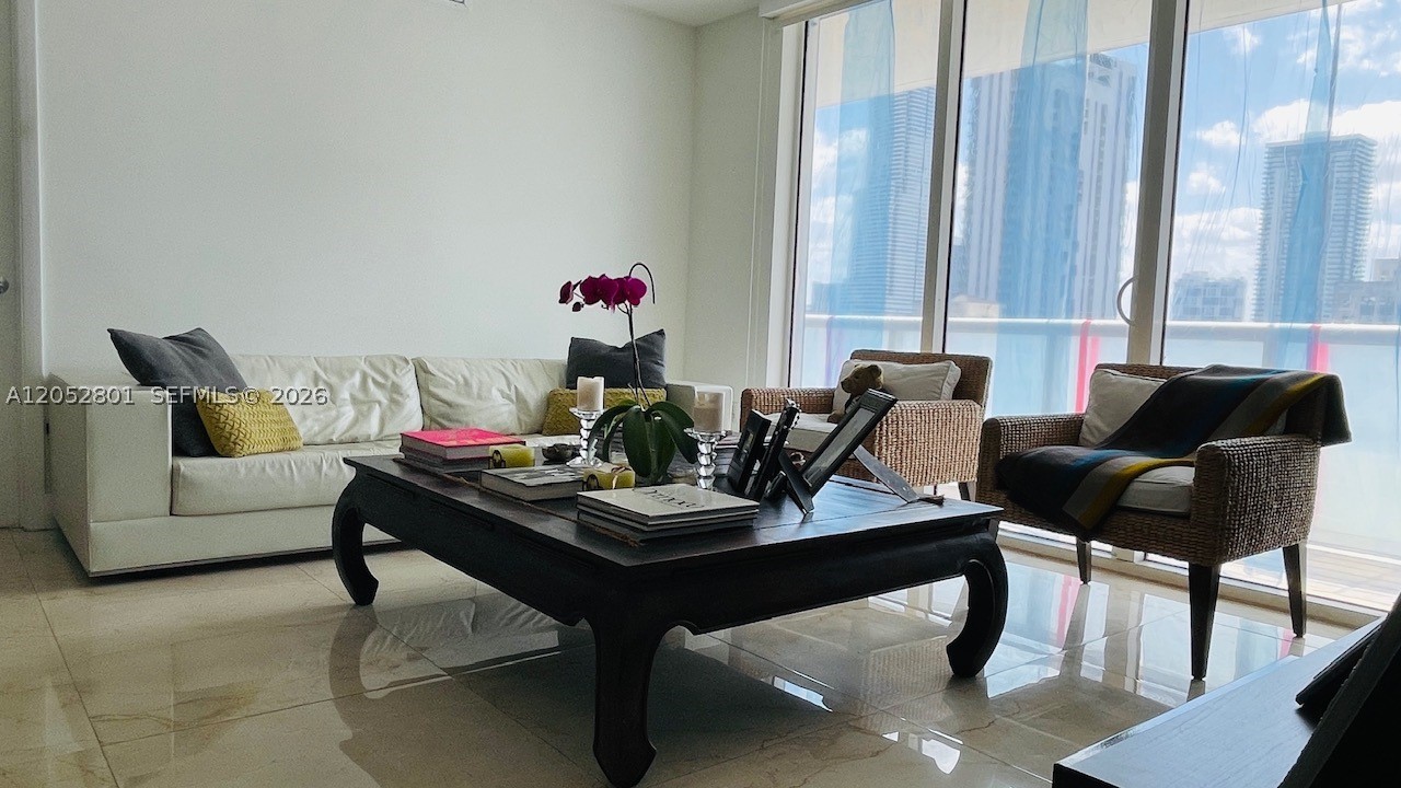 50 Biscayne Blvd #1701, Miami FL 33132