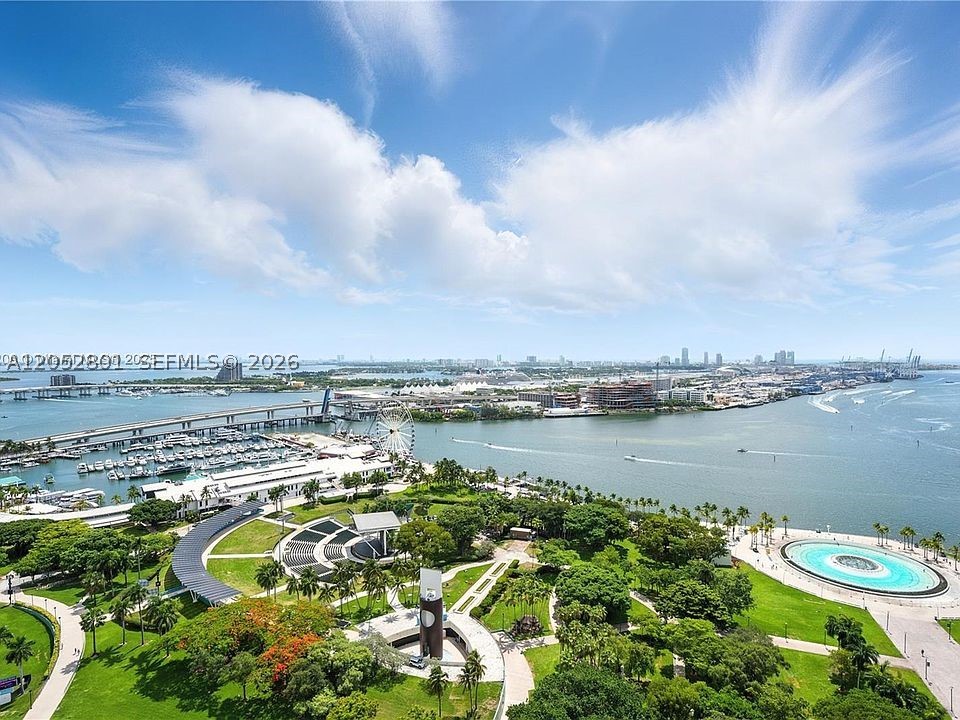 50 Biscayne Blvd #1701, Miami FL 33132