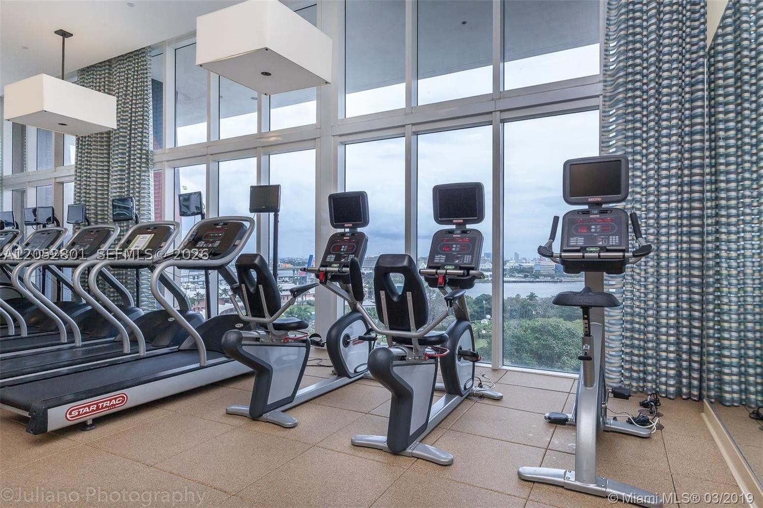 50 Biscayne Blvd #1701, Miami FL 33132