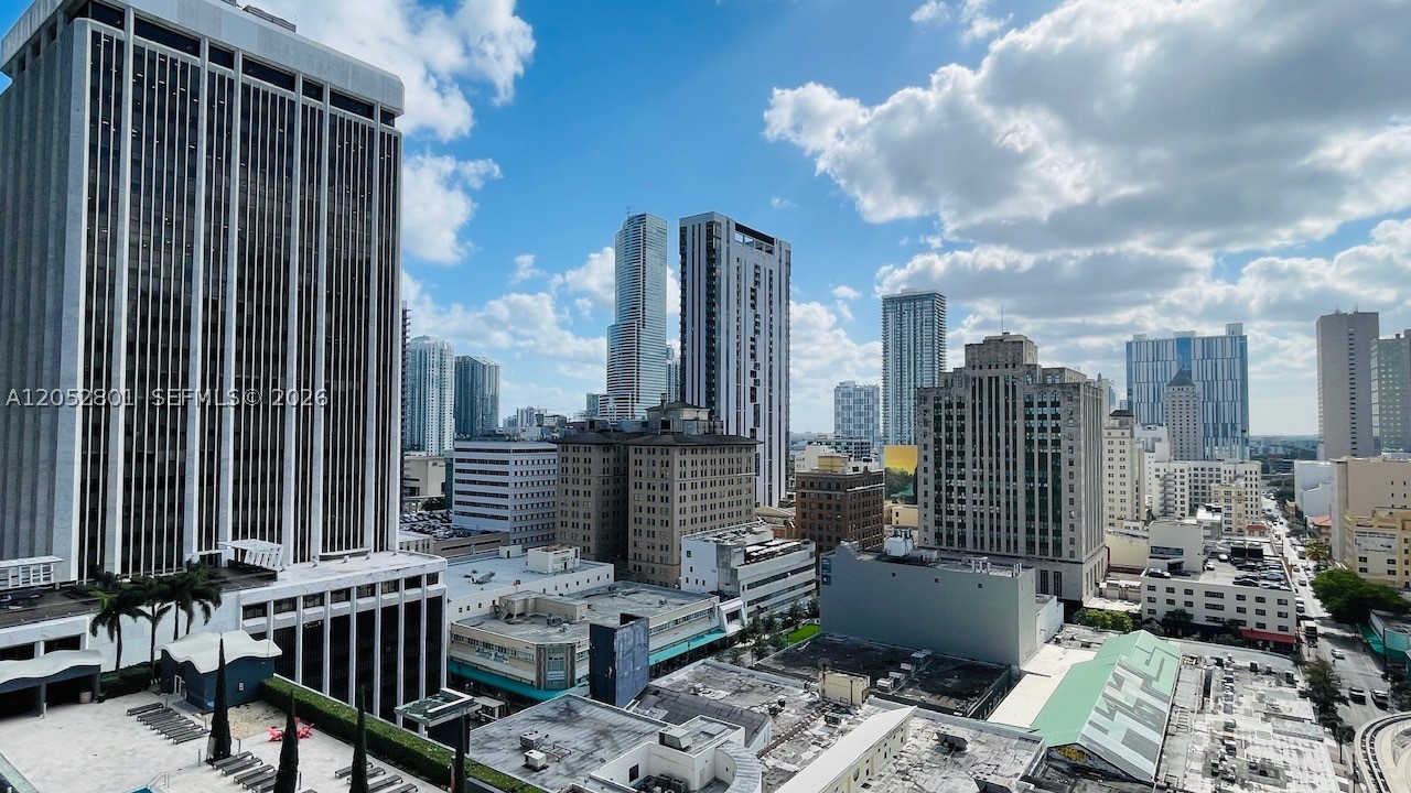 50 Biscayne Blvd #1701, Miami FL 33132