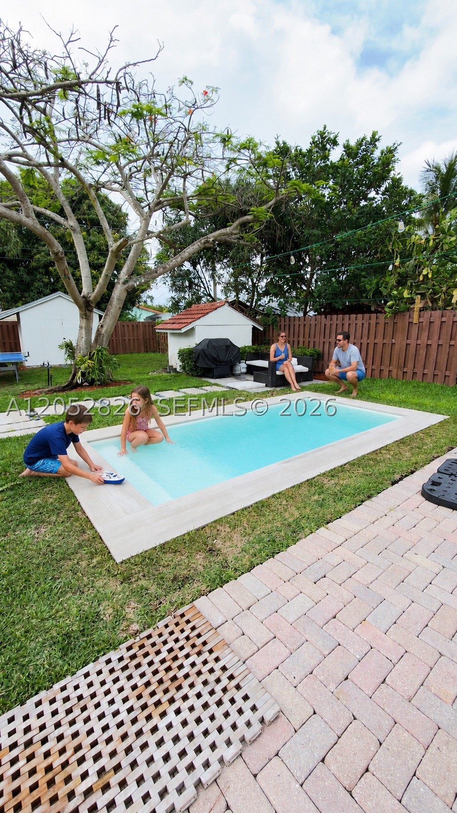 220 SW 5th St, Dania Beach FL 33004