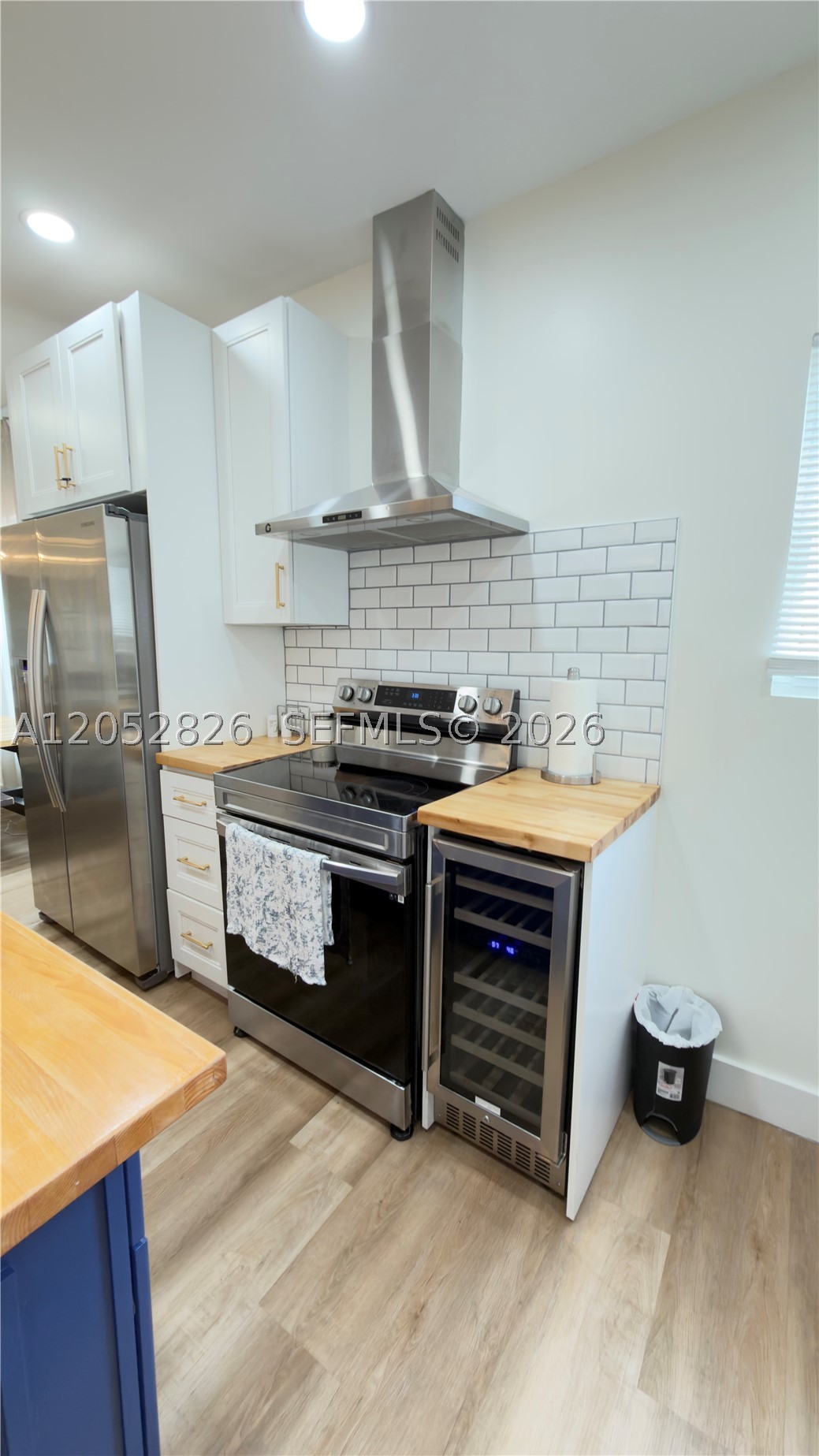 220 SW 5th St, Dania Beach FL 33004