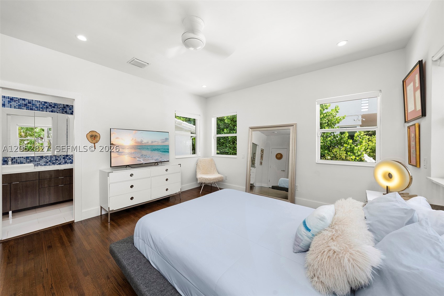9172 Carlyle Ave, Surfside FL 33154