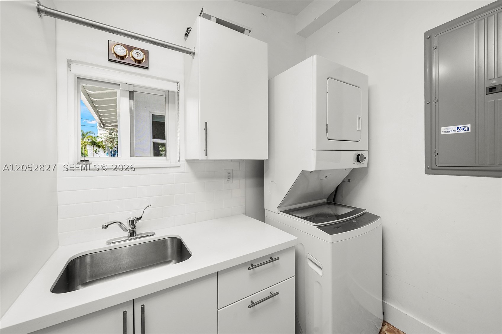 9172 Carlyle Ave, Surfside FL 33154