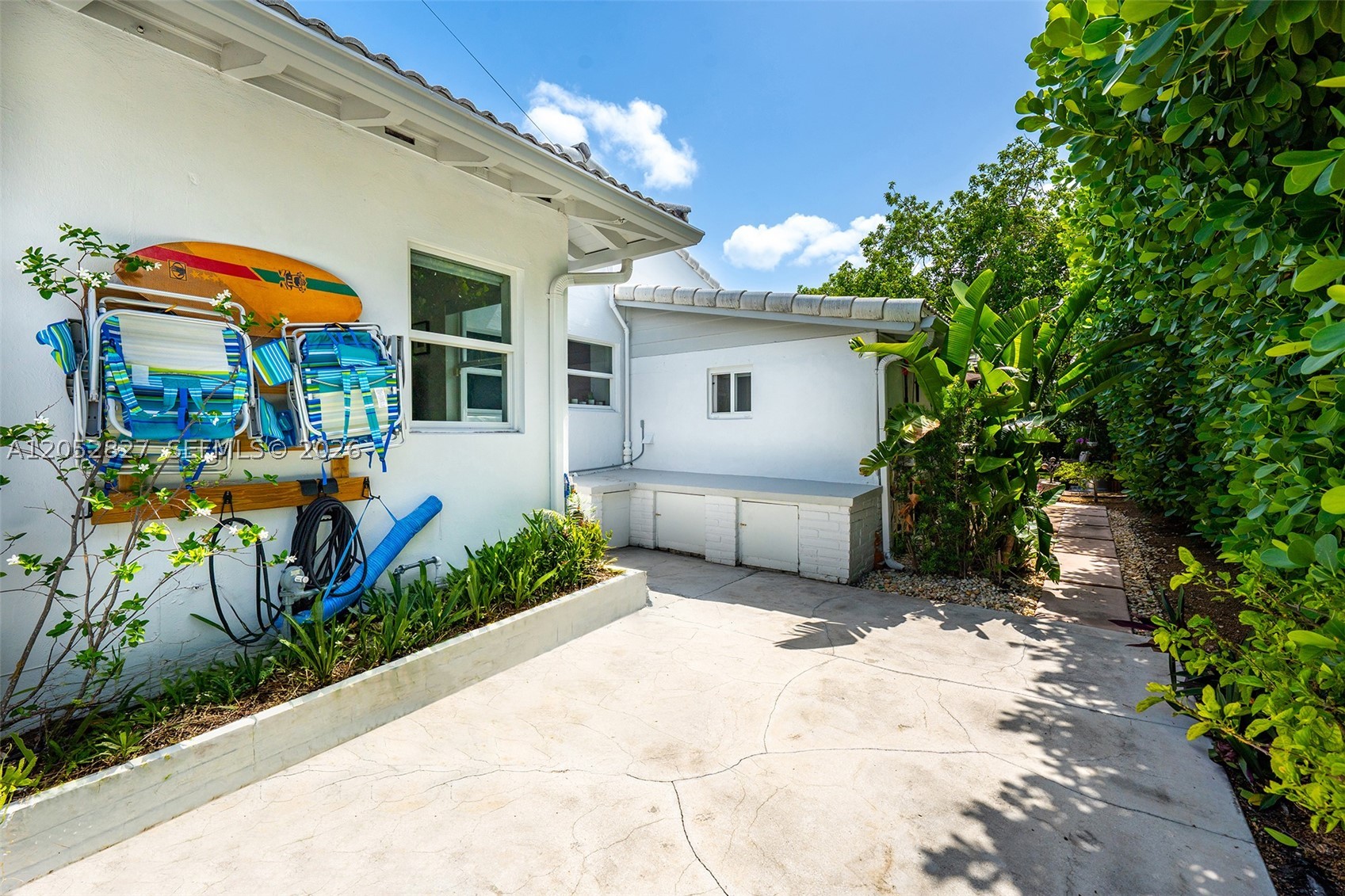 9172 Carlyle Ave, Surfside FL 33154