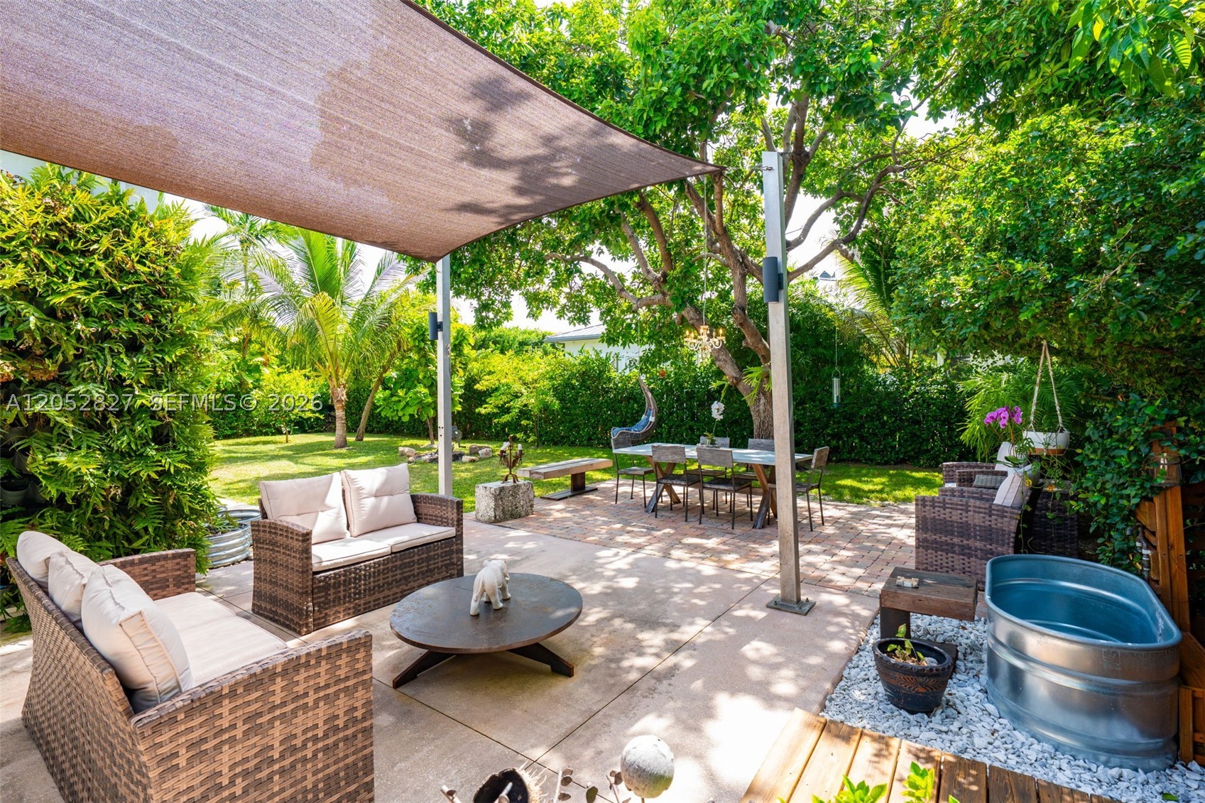 9172 Carlyle Ave, Surfside FL 33154